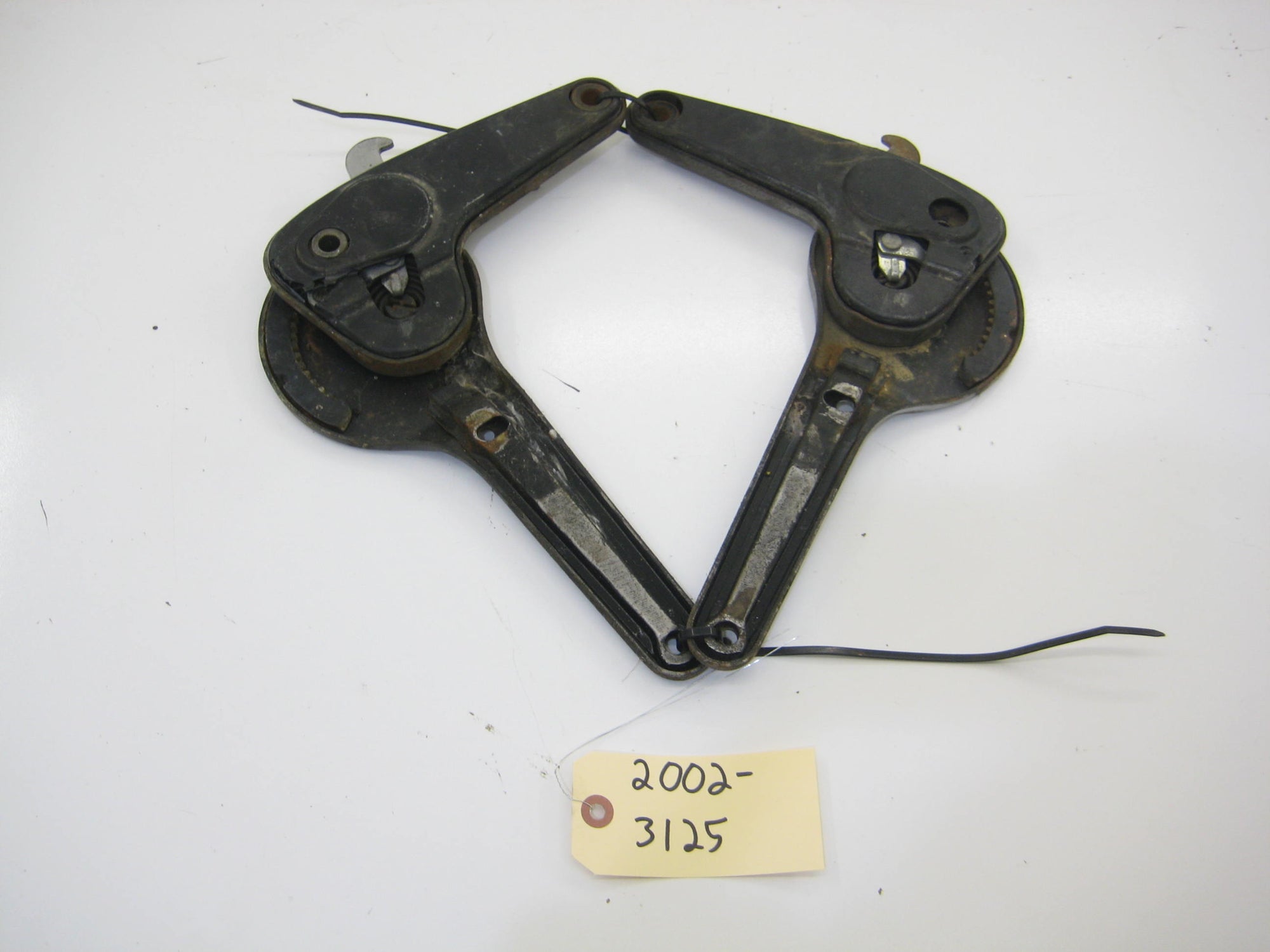Early Seat Hinge PAIR