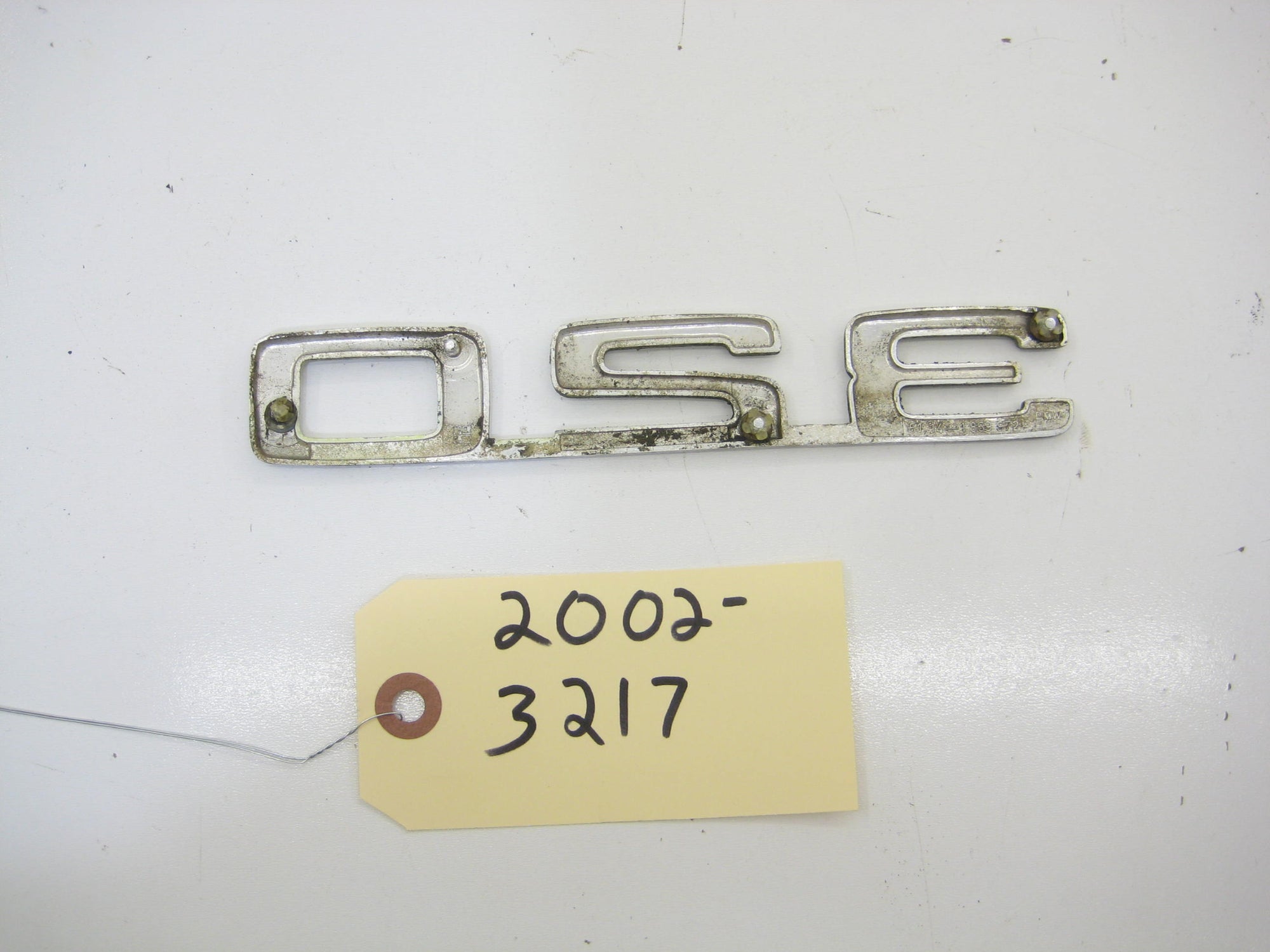 320 Trunk Script Emblem