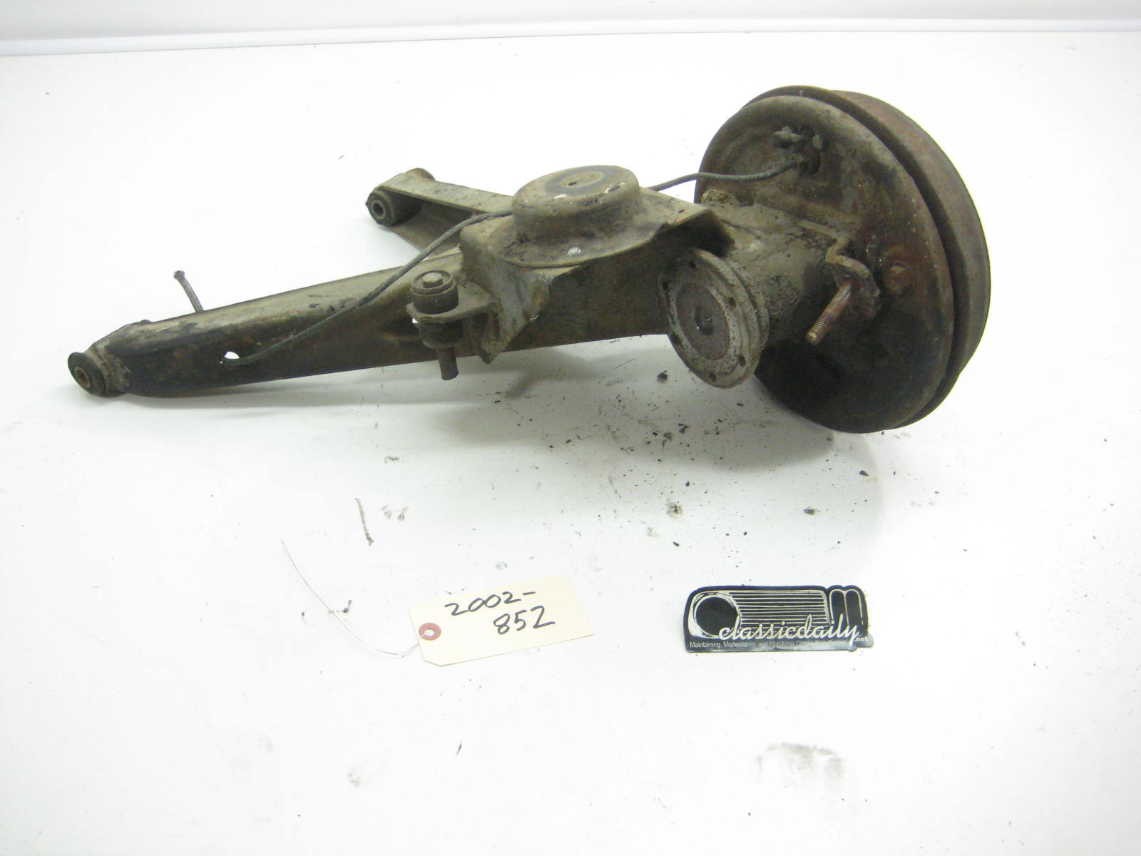 Passenger Right Side Rear Trailing Arm (NO HUBS)