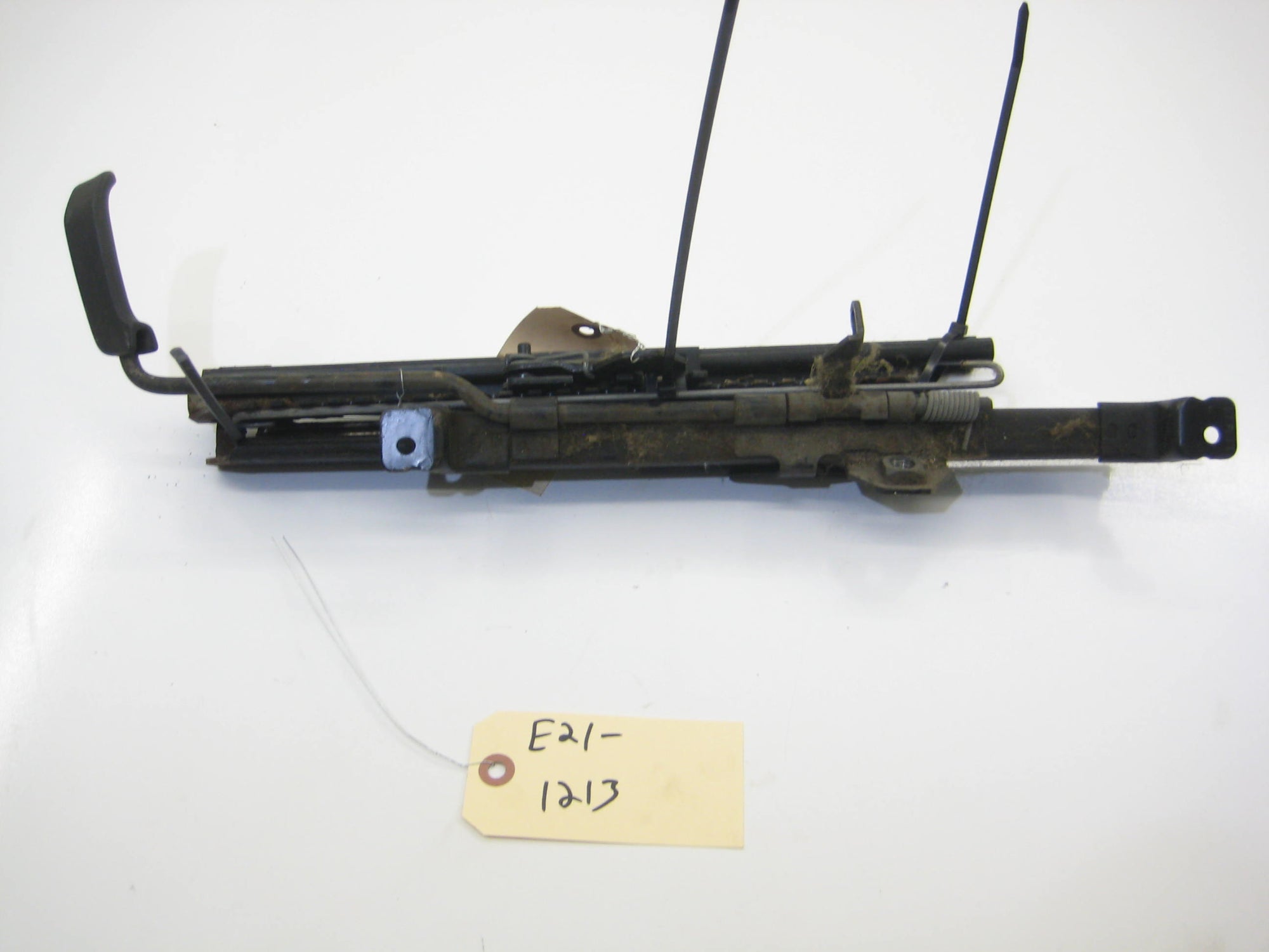 Passenger Right Seat Slider With Adjuster (Inner)