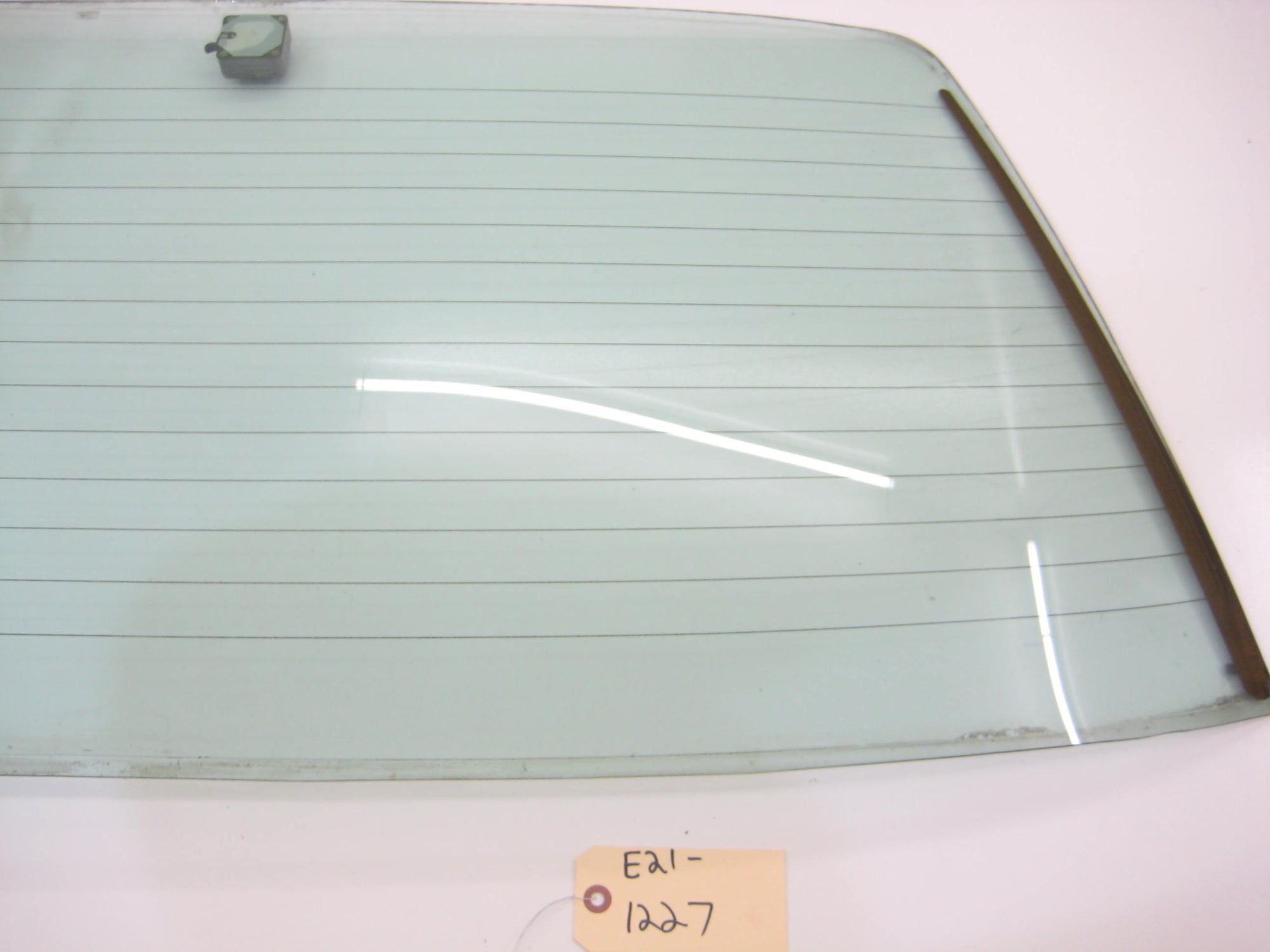 Rear Windshield Glass