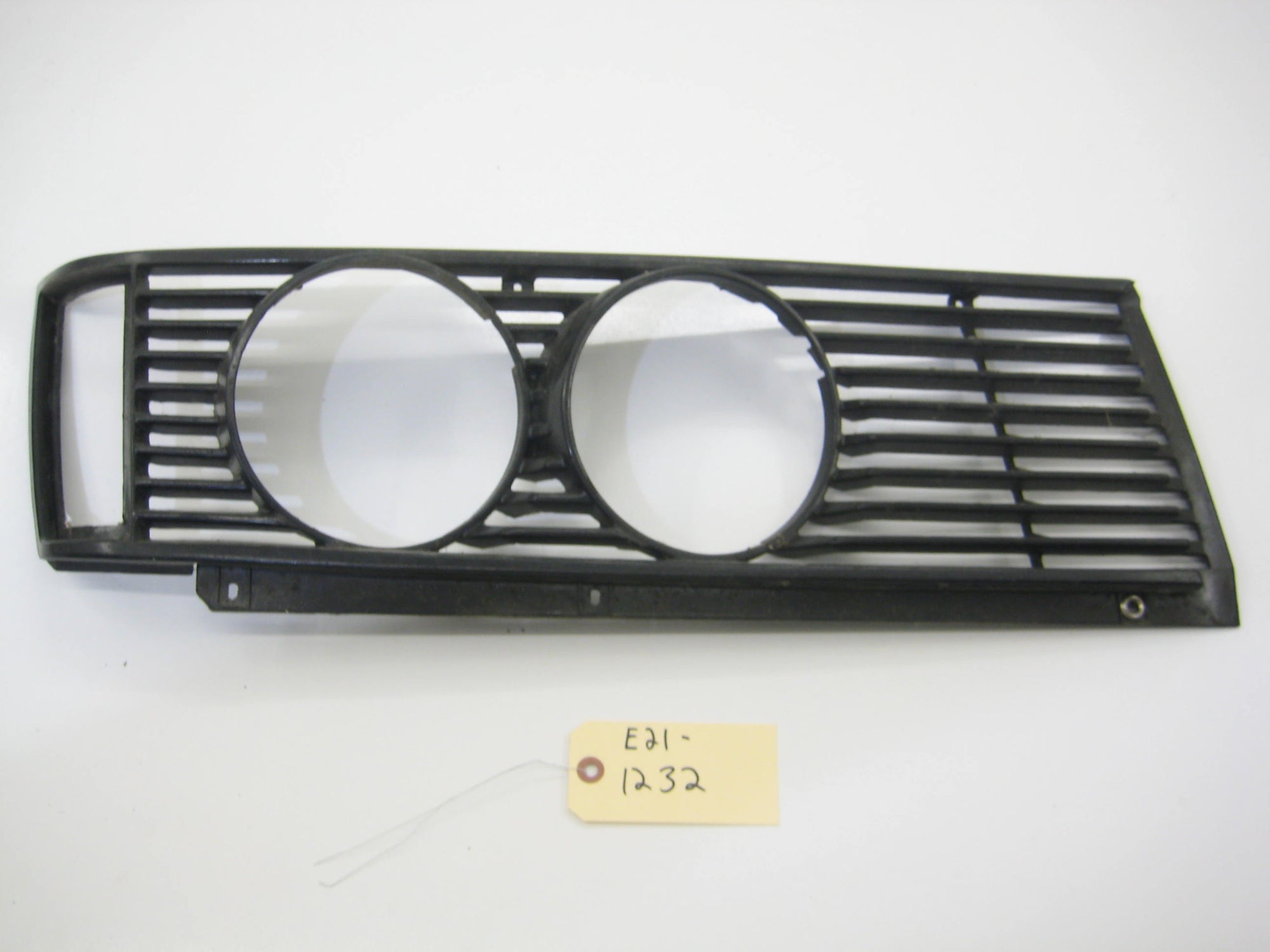 Left Drivers Front Side Grille