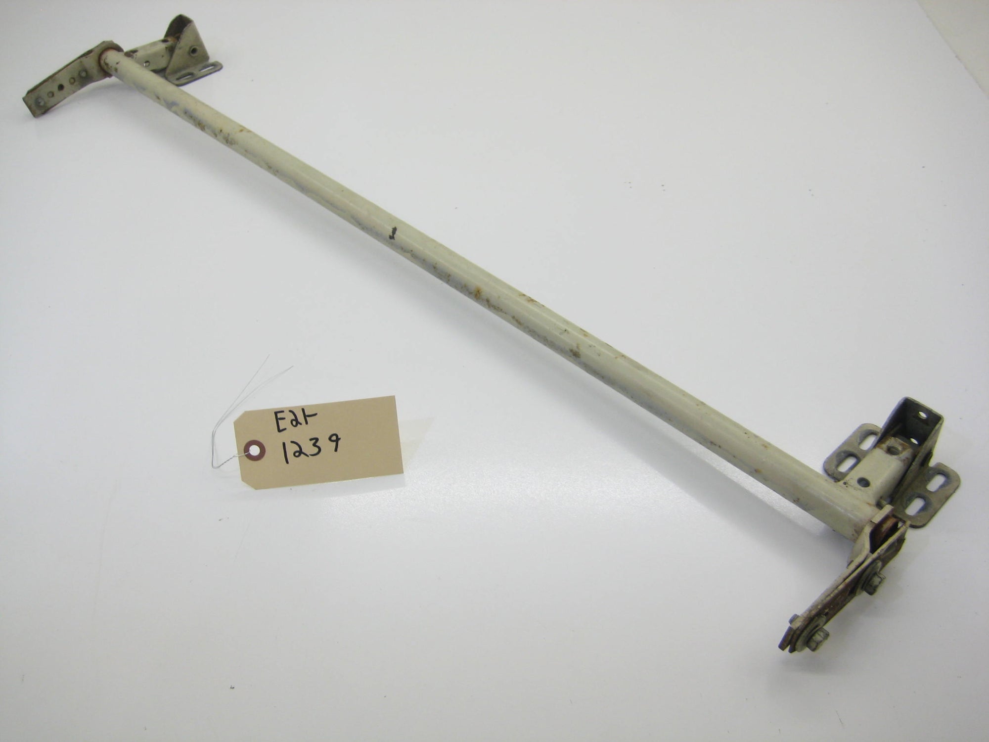 Hood Hinge Bar Mount