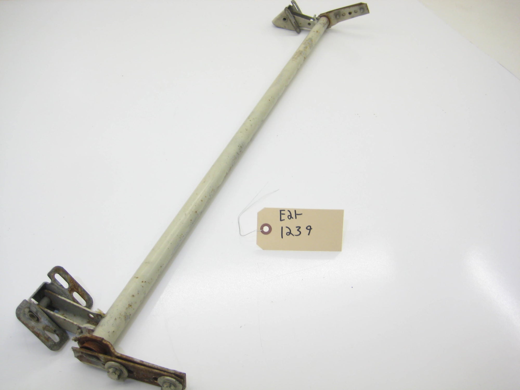 Hood Hinge Bar Mount