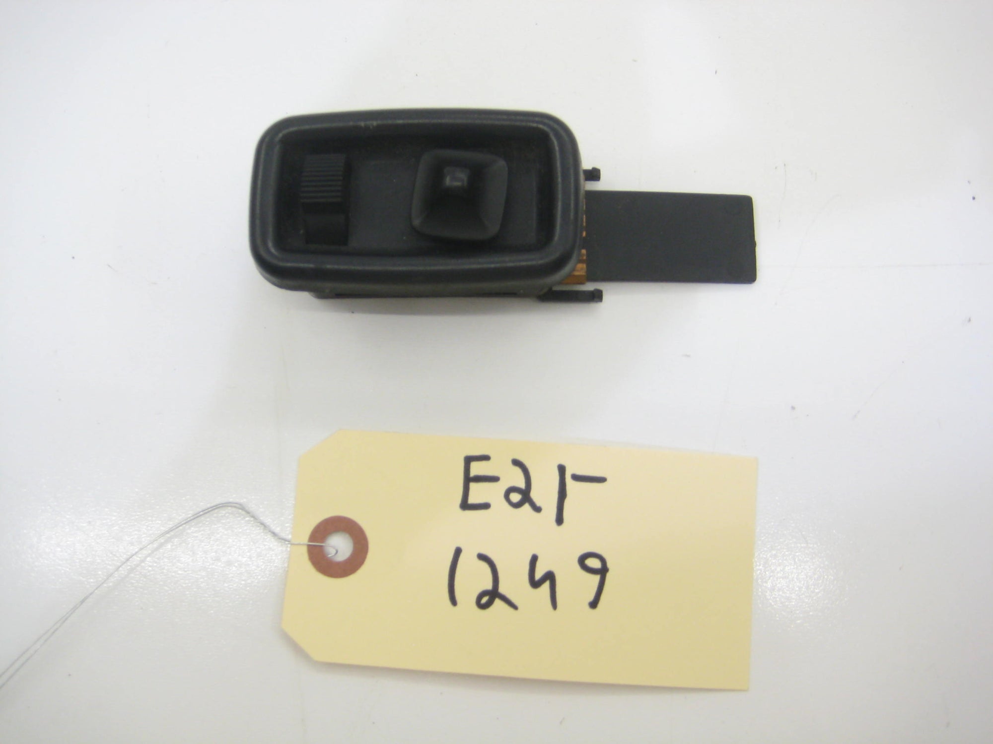 Side Mirror Adjustment Knob