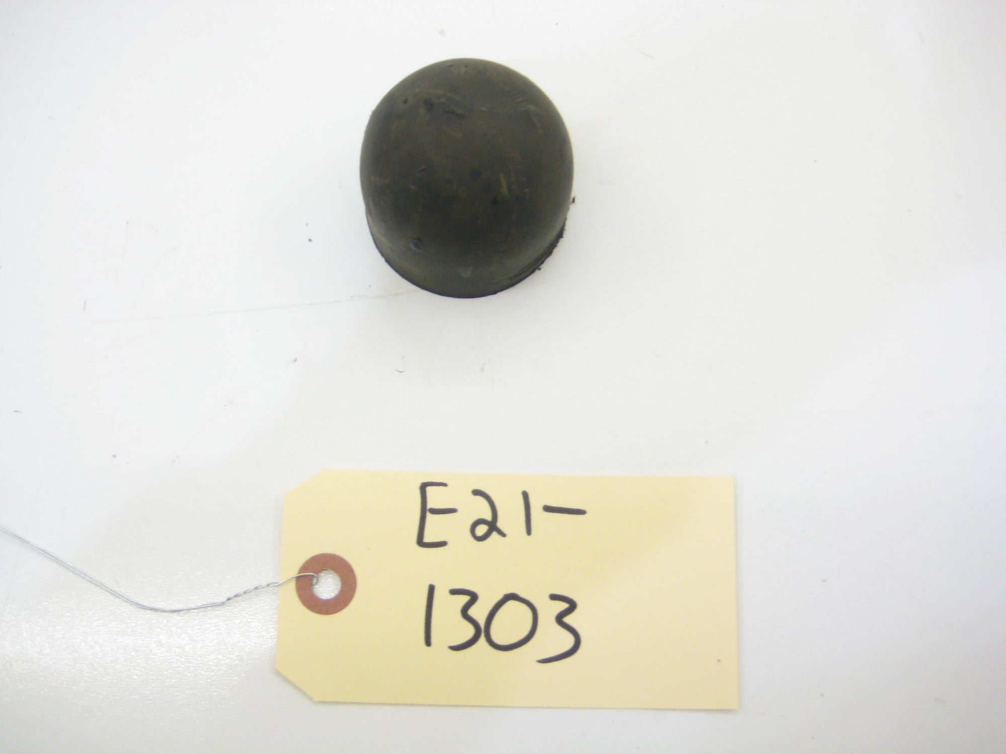 Rear Strut Cap