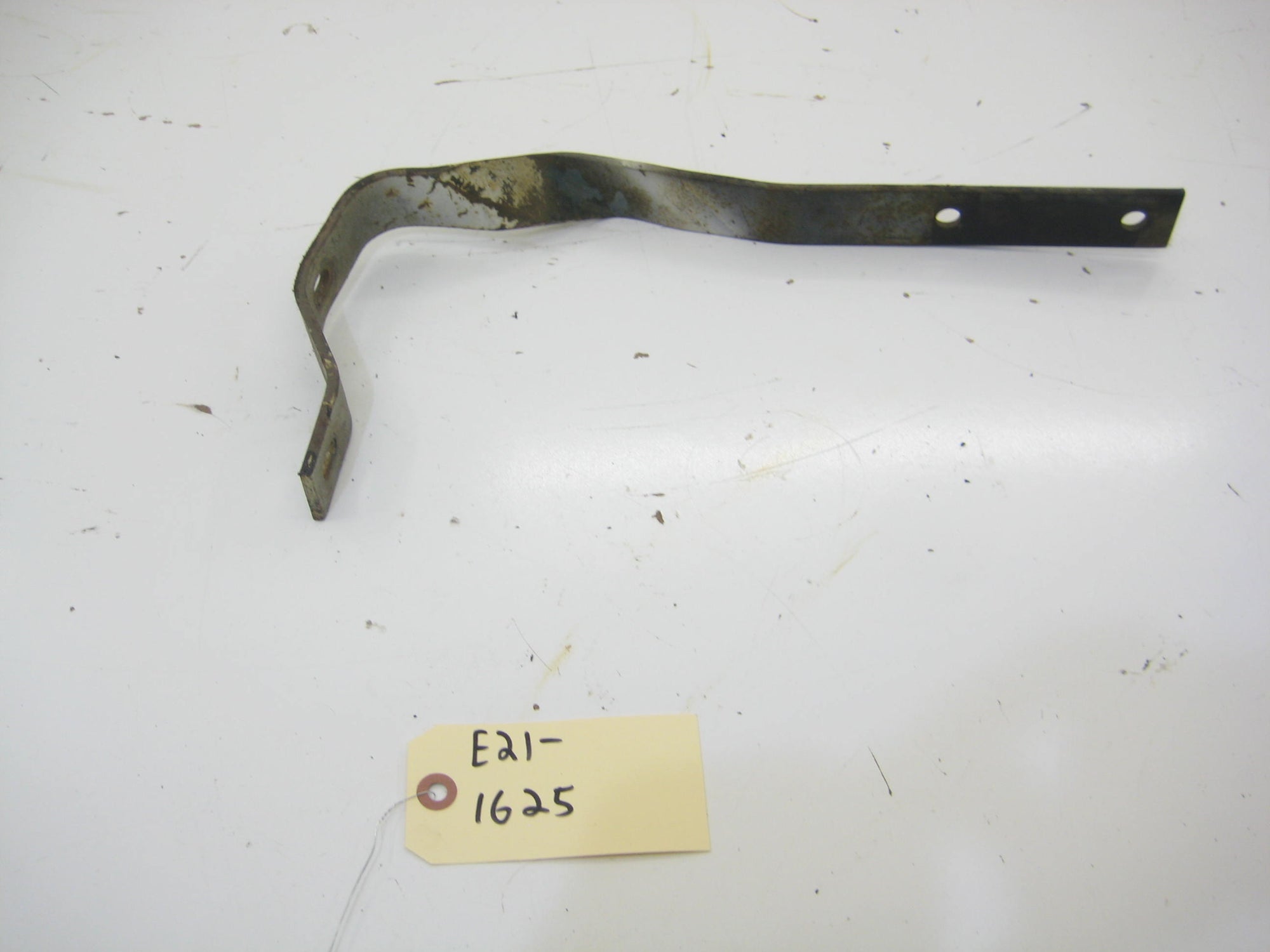 Drivers Left Side Front Bumper Bracket Mount