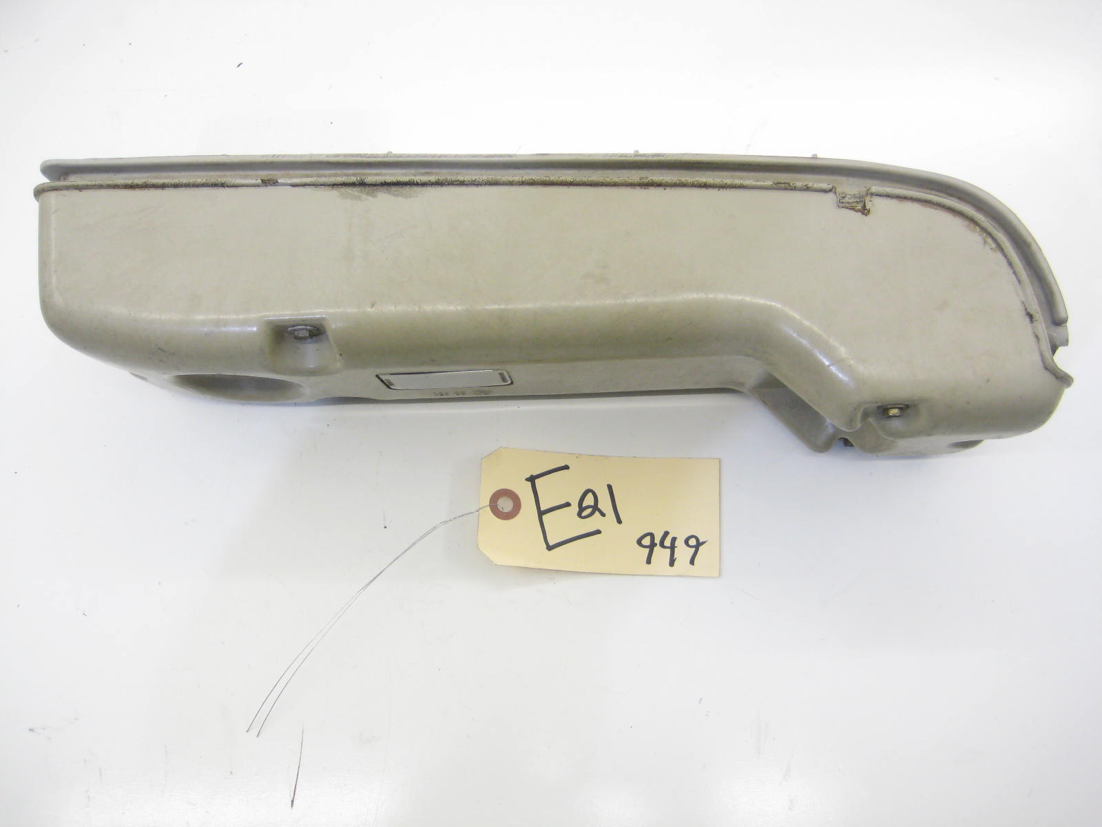 Passenger Right LATE Taillight Bulb Housing