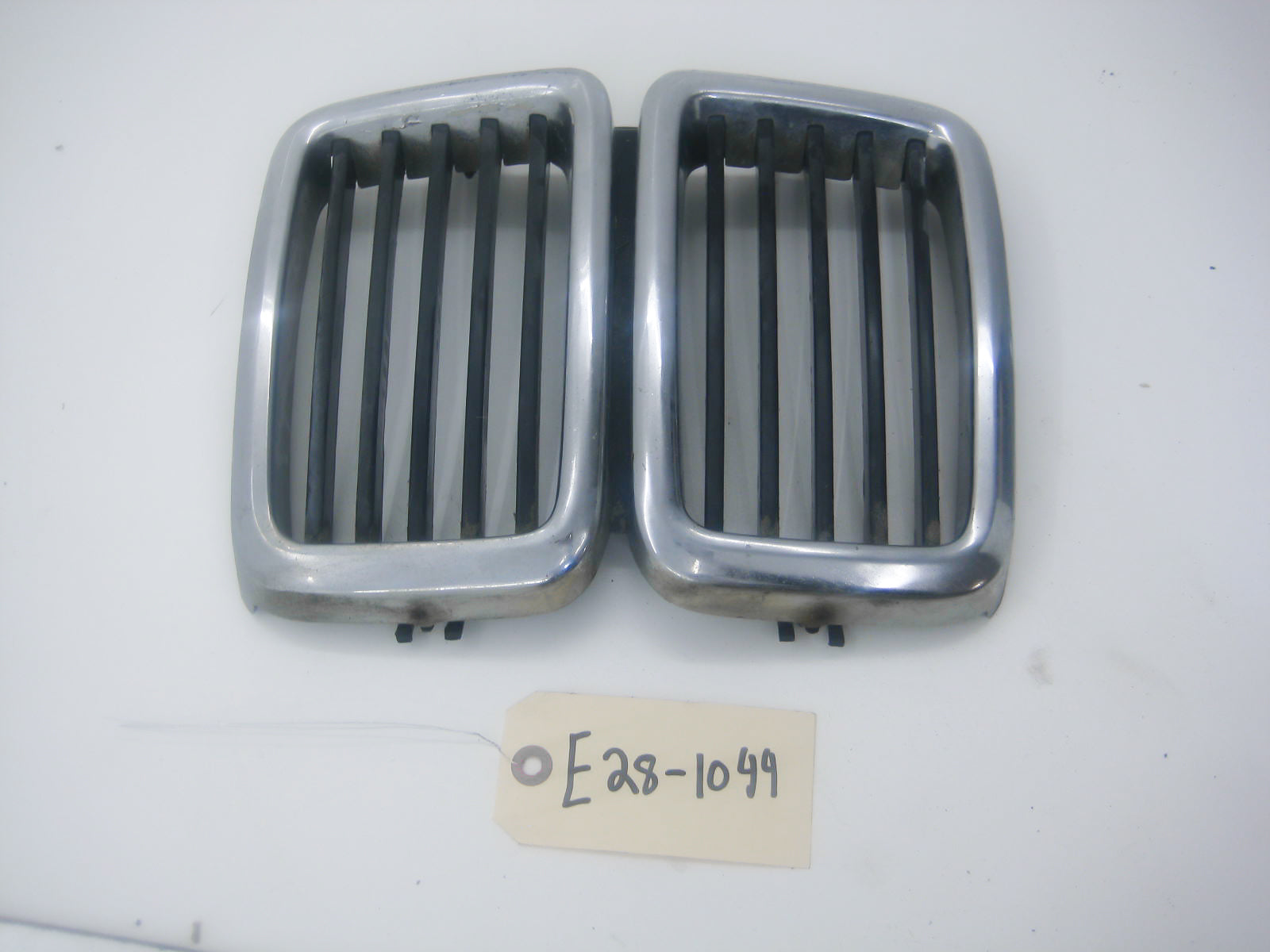 Front Kidney Grill