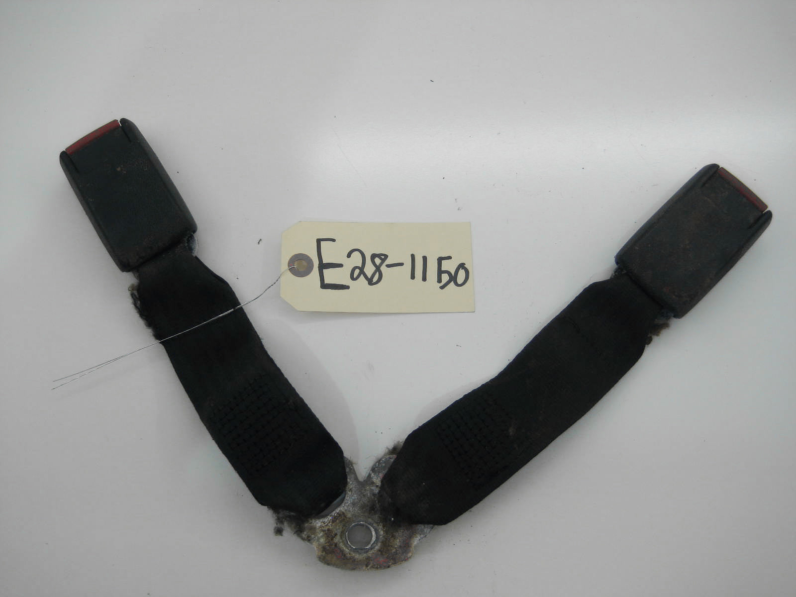 Rear Seat Belt Receptacle Center