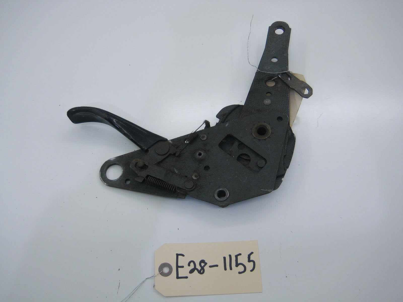 Drivers Left Side Comfort Seat Hinge