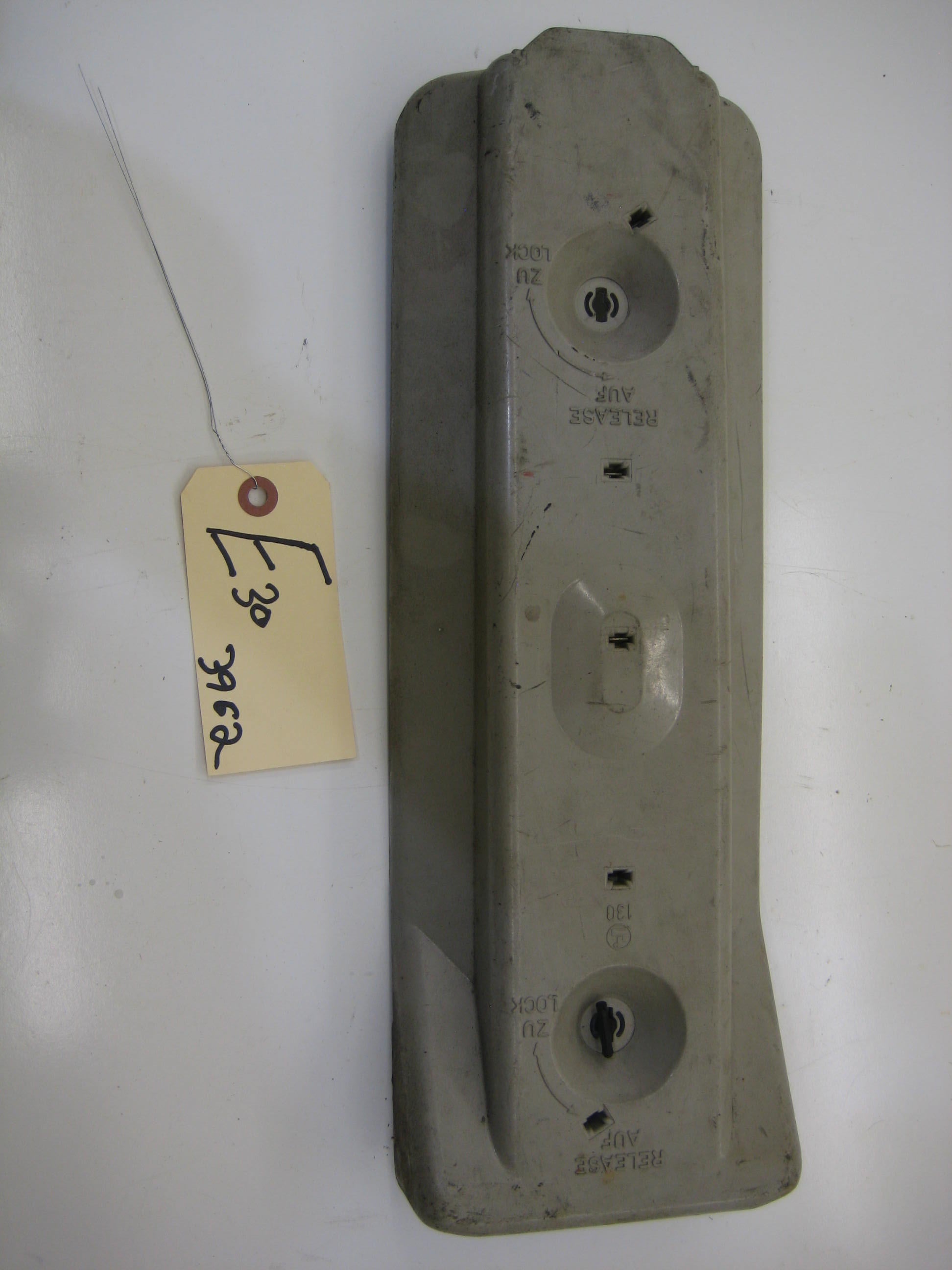 Inner Tail Light Bulb Holder (Late)