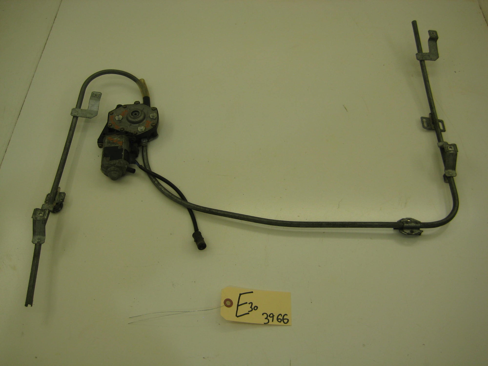 Right Passenger Side Coupe Window Regulator And Motor (EARLY)