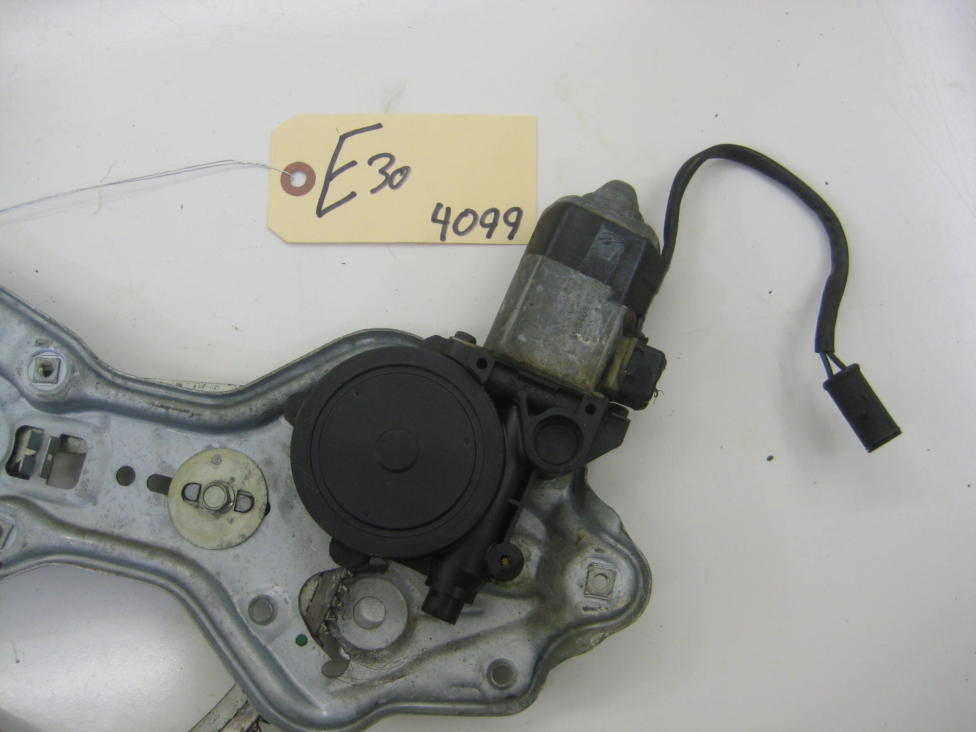 Front Left Sedan Window Regulator And Motor 513319323970
