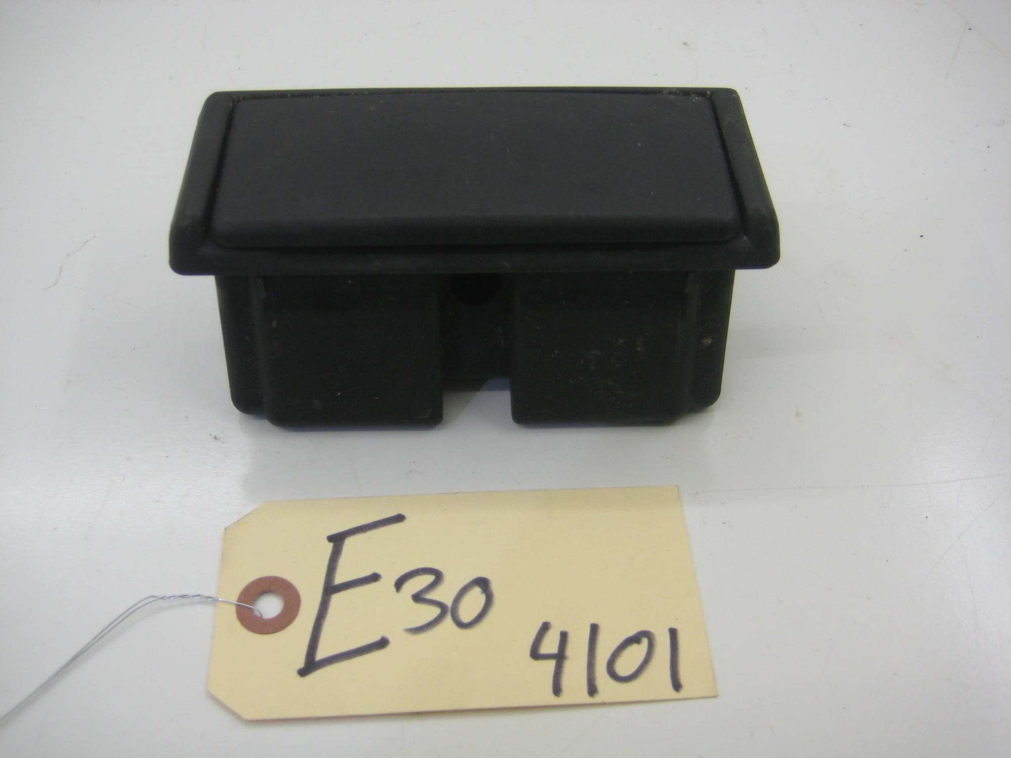 Rear Ashtray