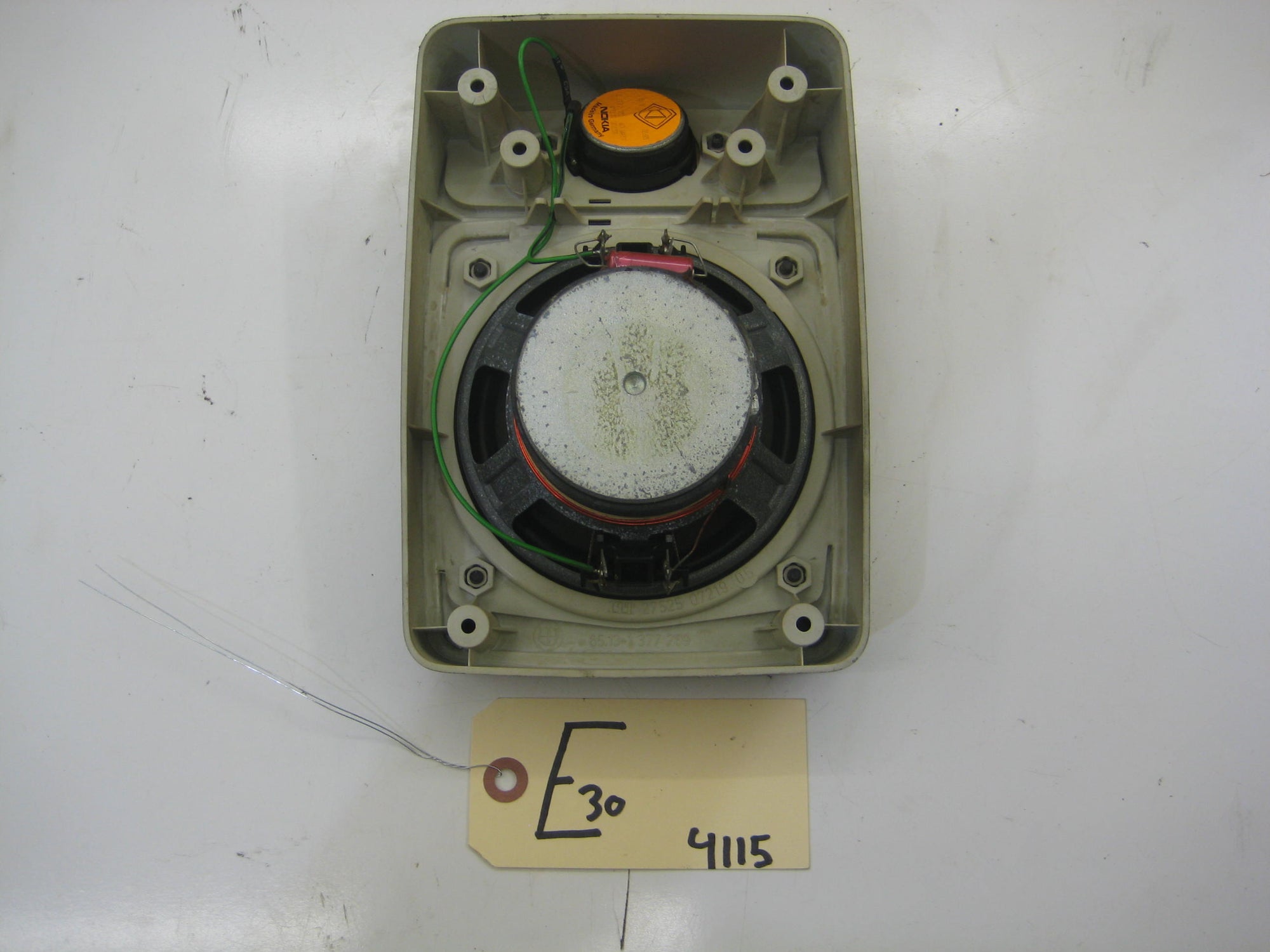 Premium Rear Speaker
