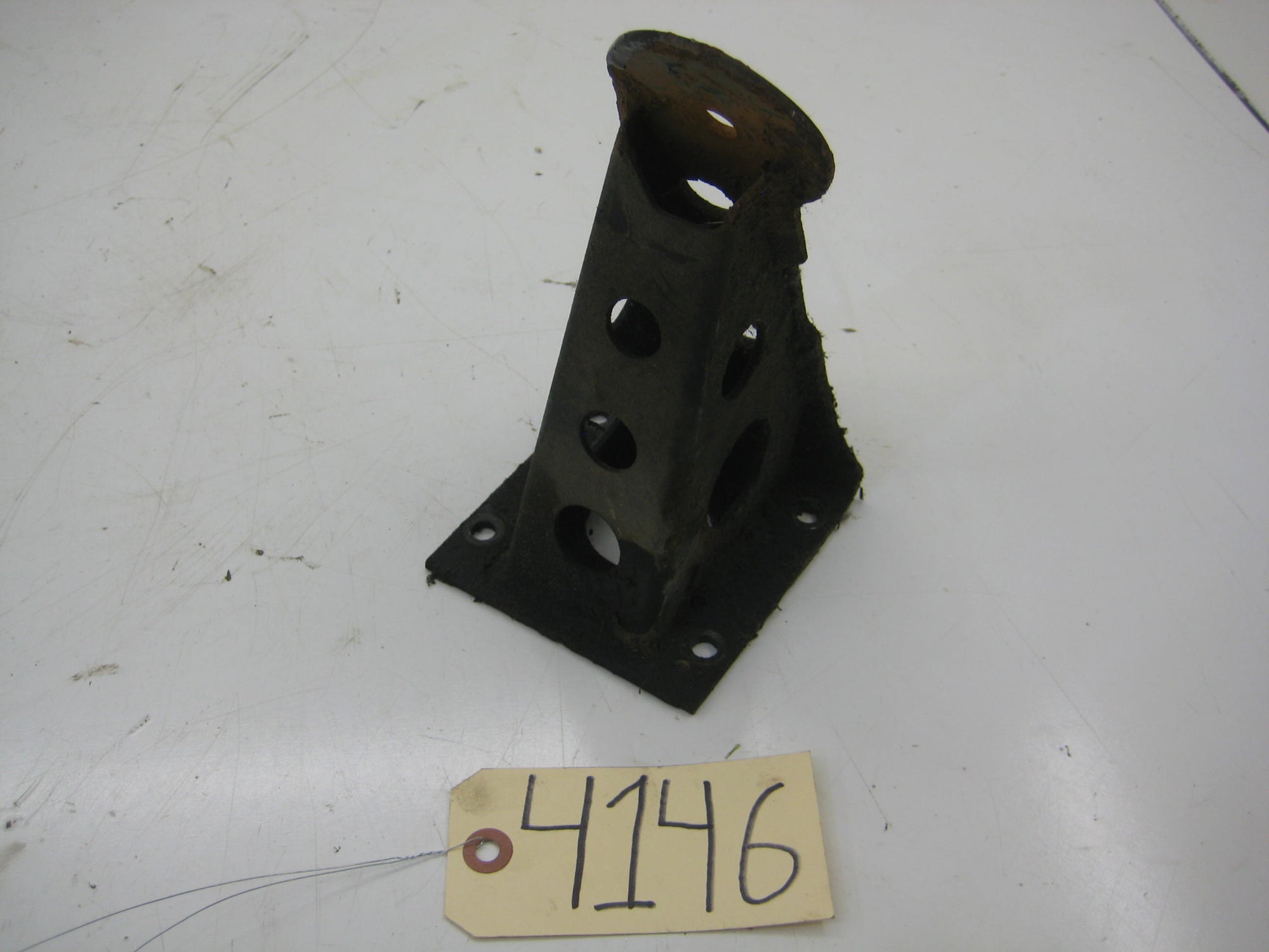 M20 Passenger Side Engine Mount Arm