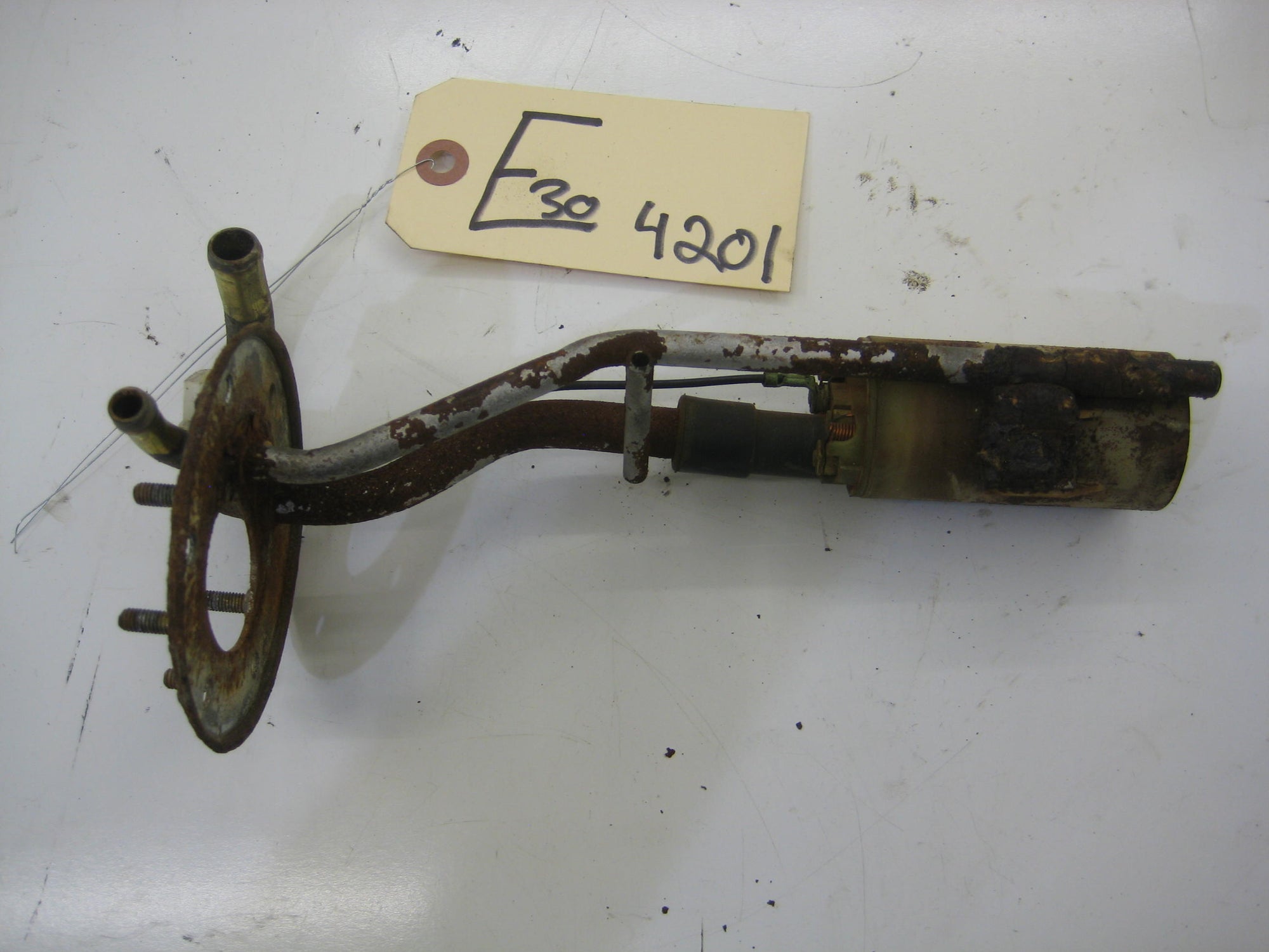 Early Fuel Pump Hanger