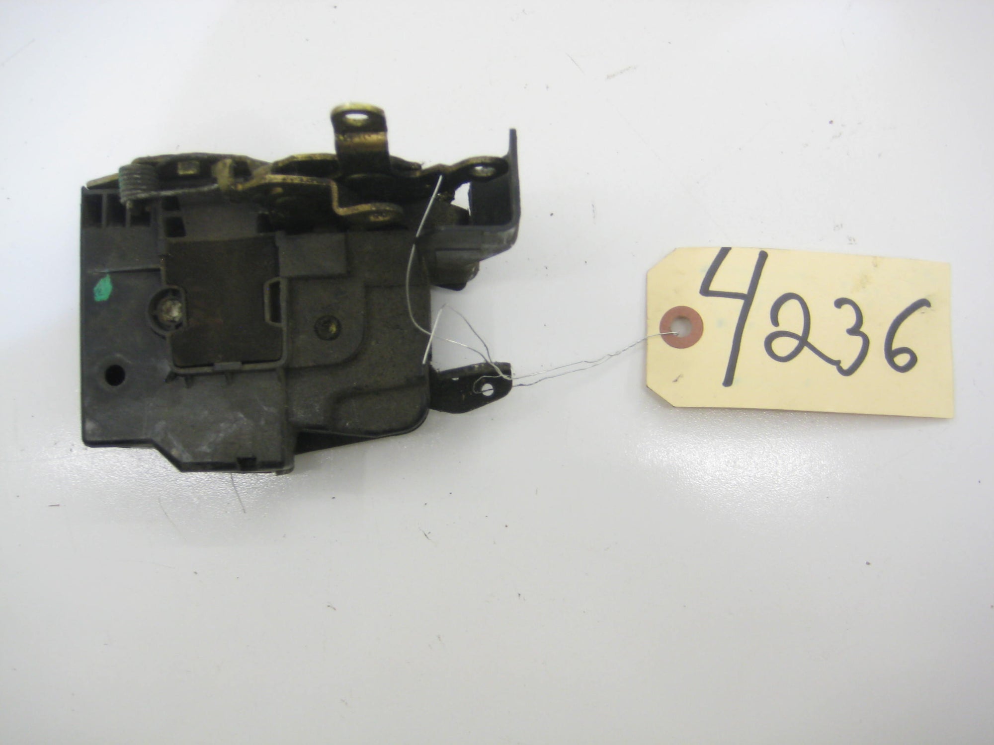 Left Rear Sedan Door Latch Assembly
