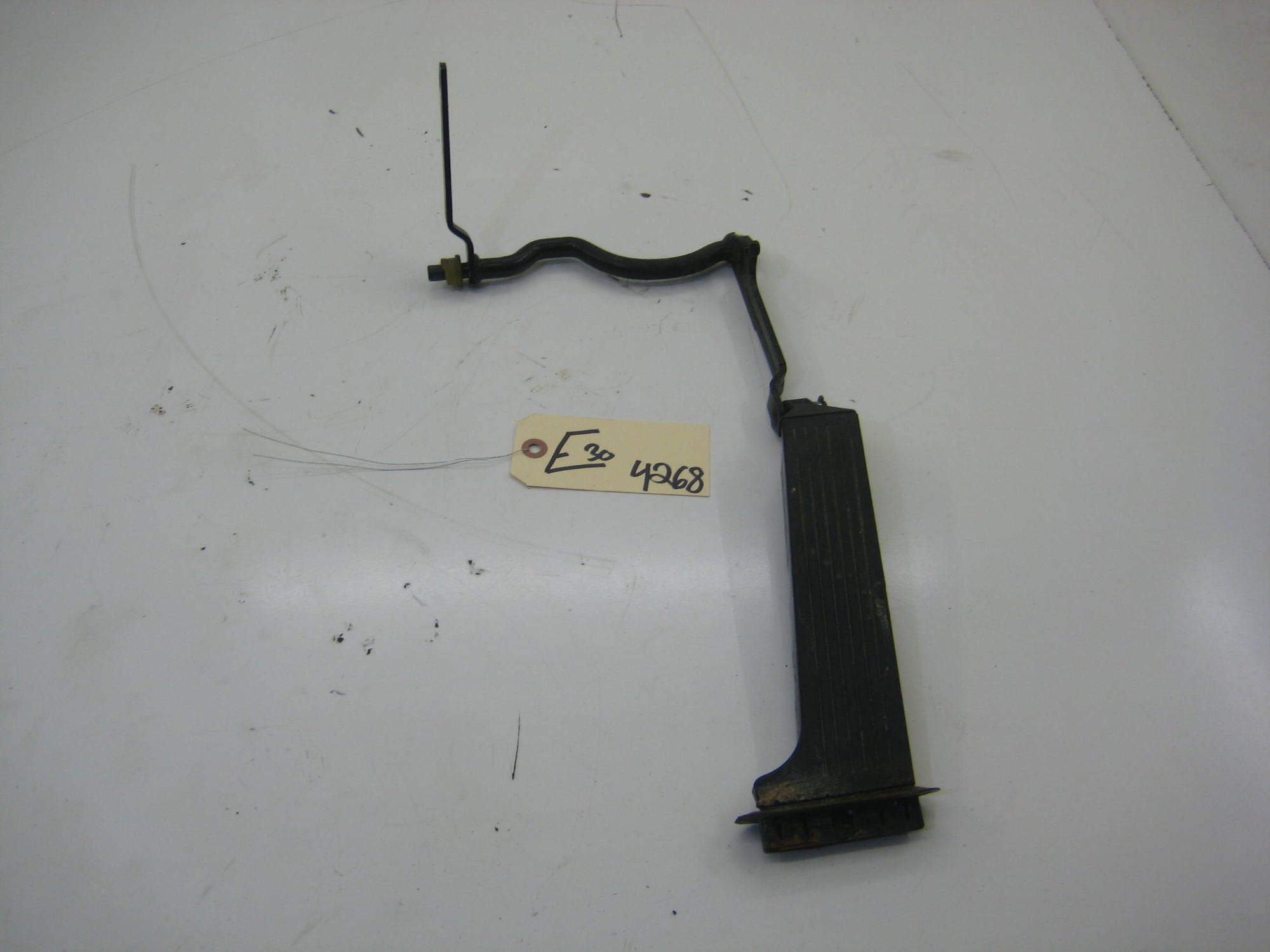 Accelerator Pedal And Linkage