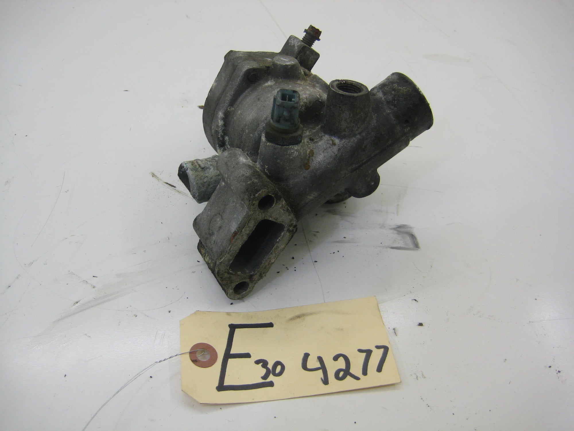 M20 Thermostat Housing
