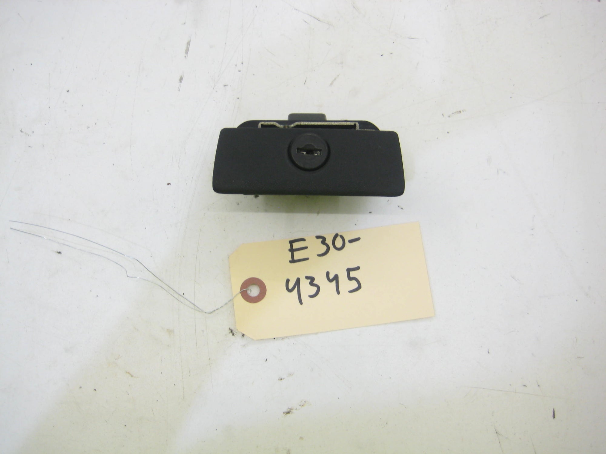 Glove Box Handle Latch
