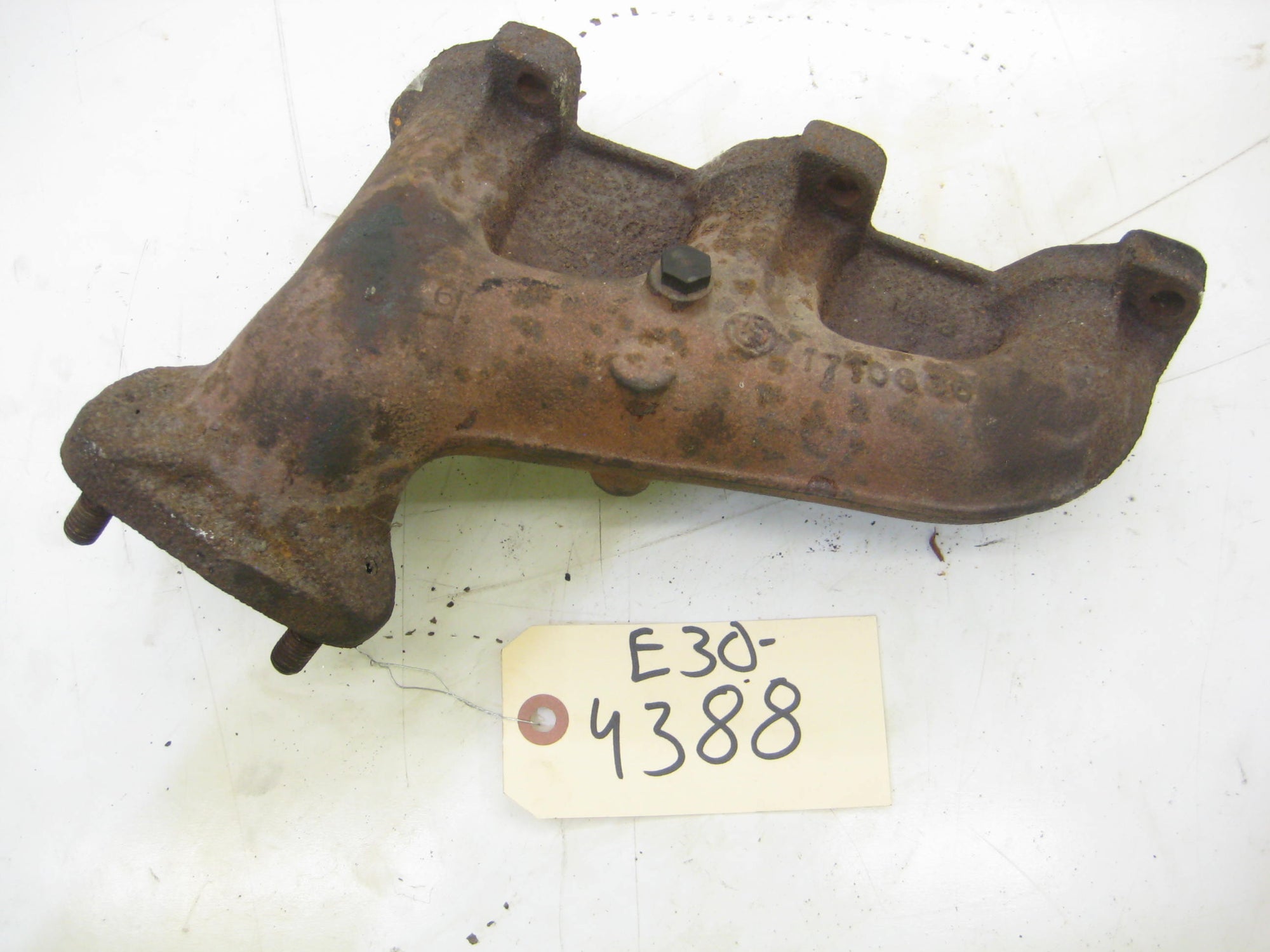 M20 Exhaust Manifold Cylinders 123