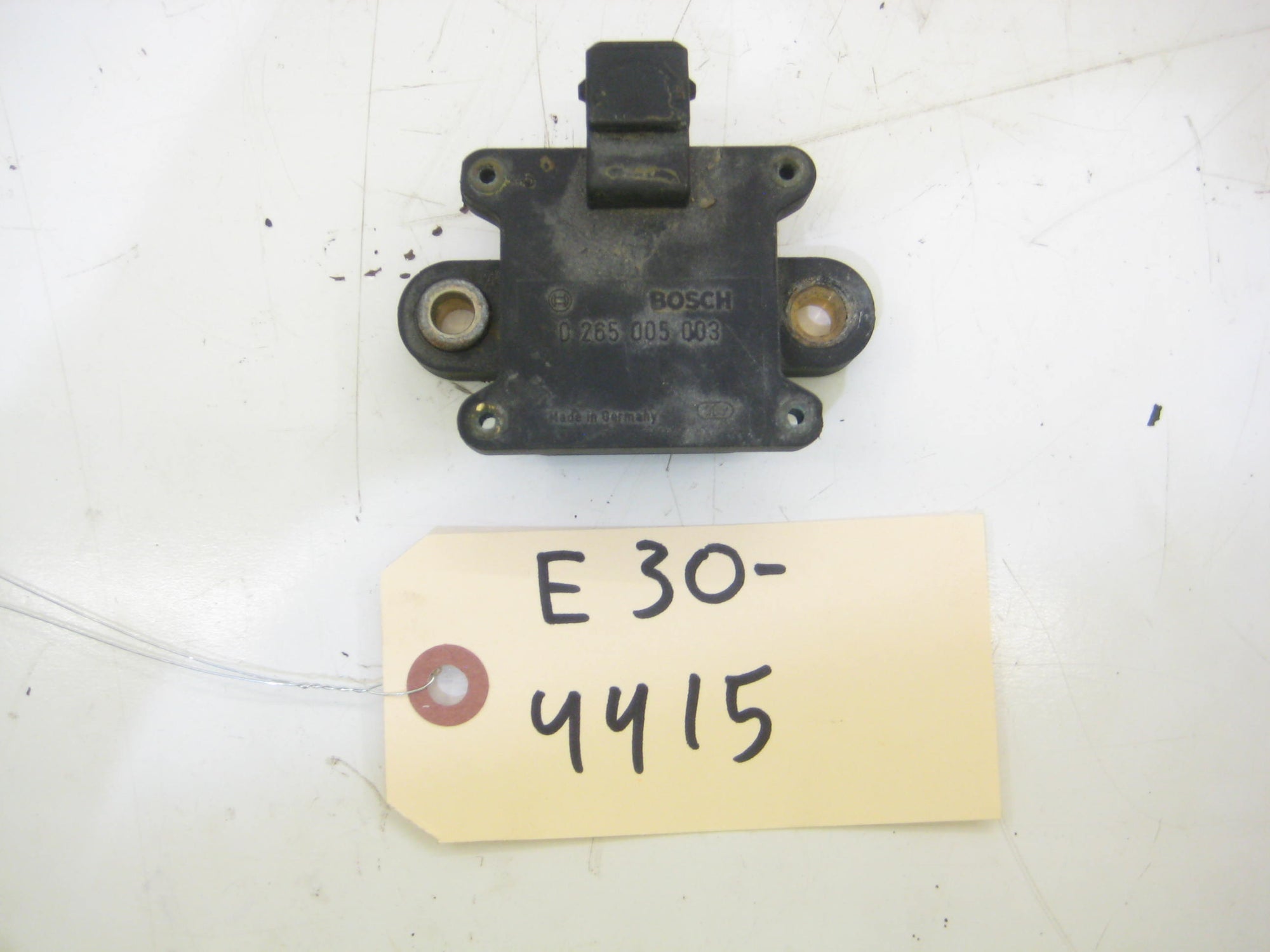 325iX Acceleration Sensor 0 265 005 003