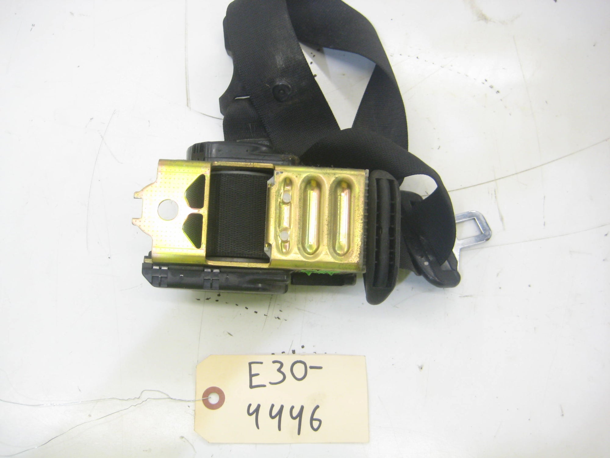 Front Sedan Seat Belt