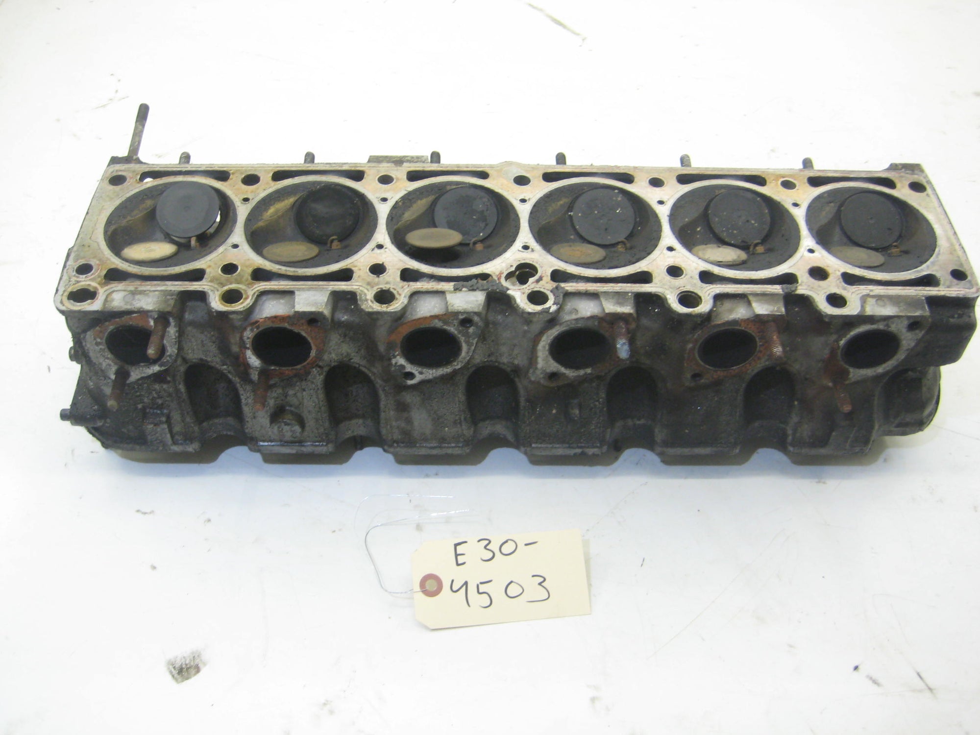 M20 885 Cylinder Head