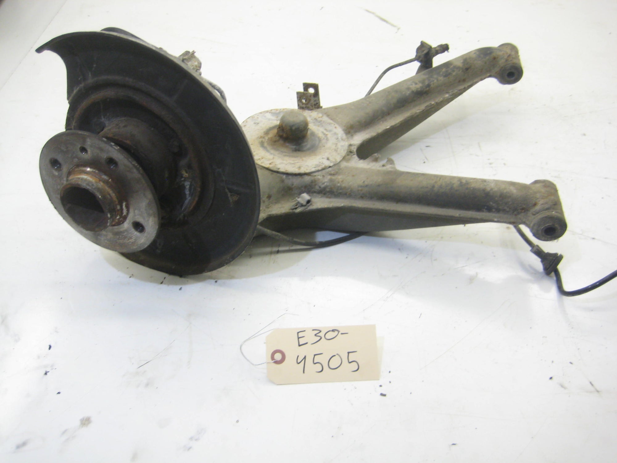 325iX Passenger Right Rear Trailing Arm