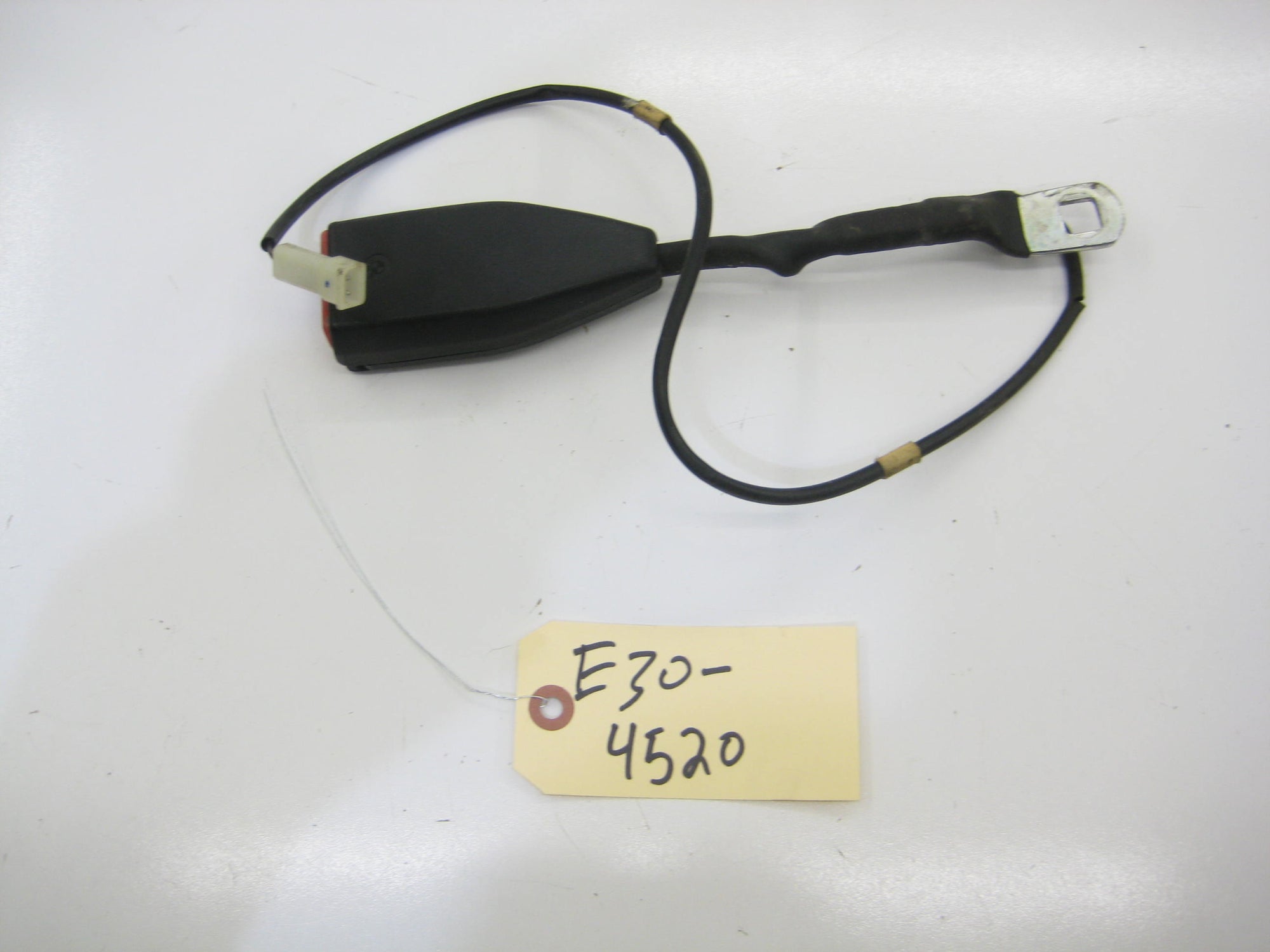 Front Seat Belt Receiver