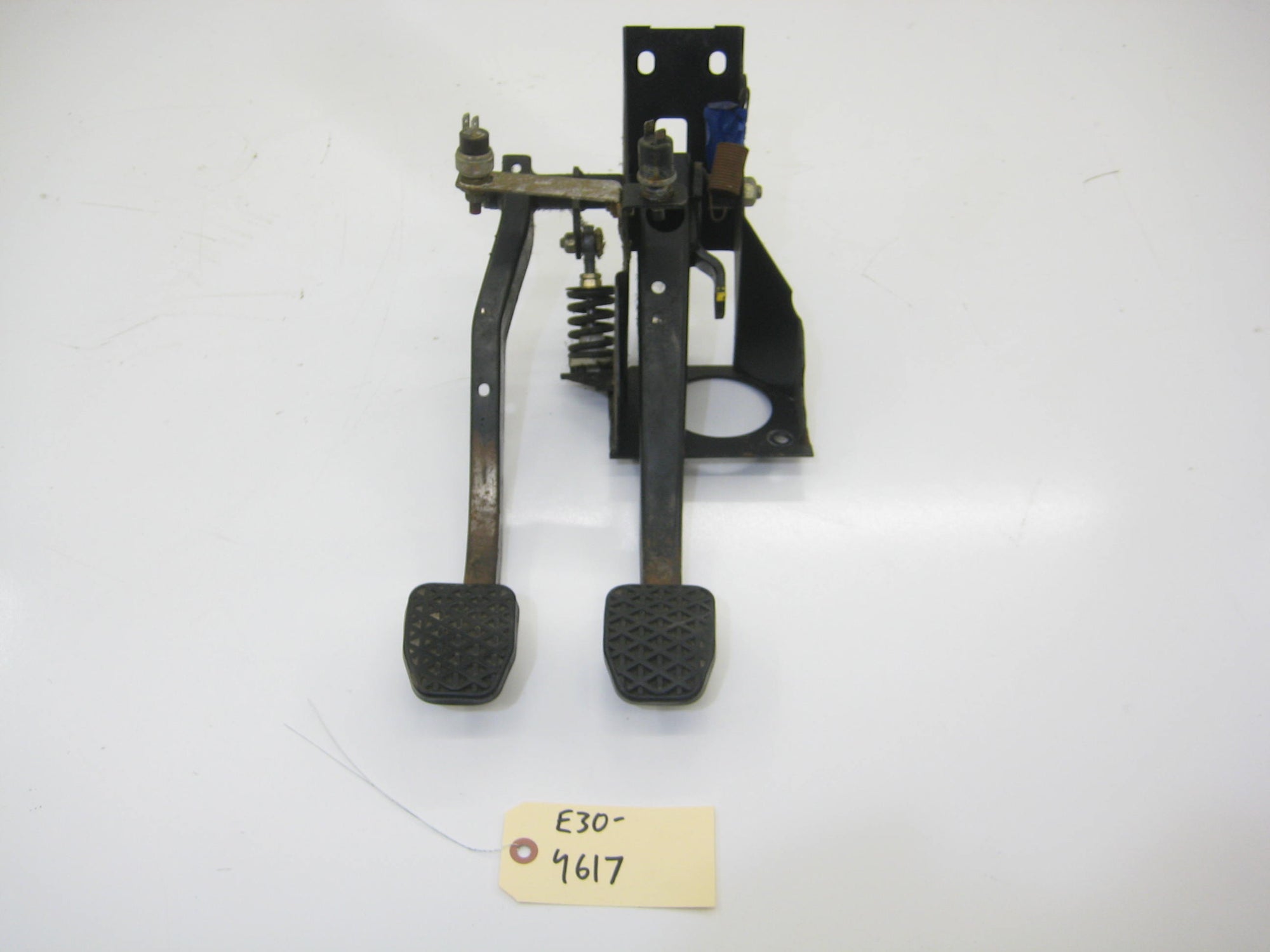 Manual Pedal Set (Non Airbag)