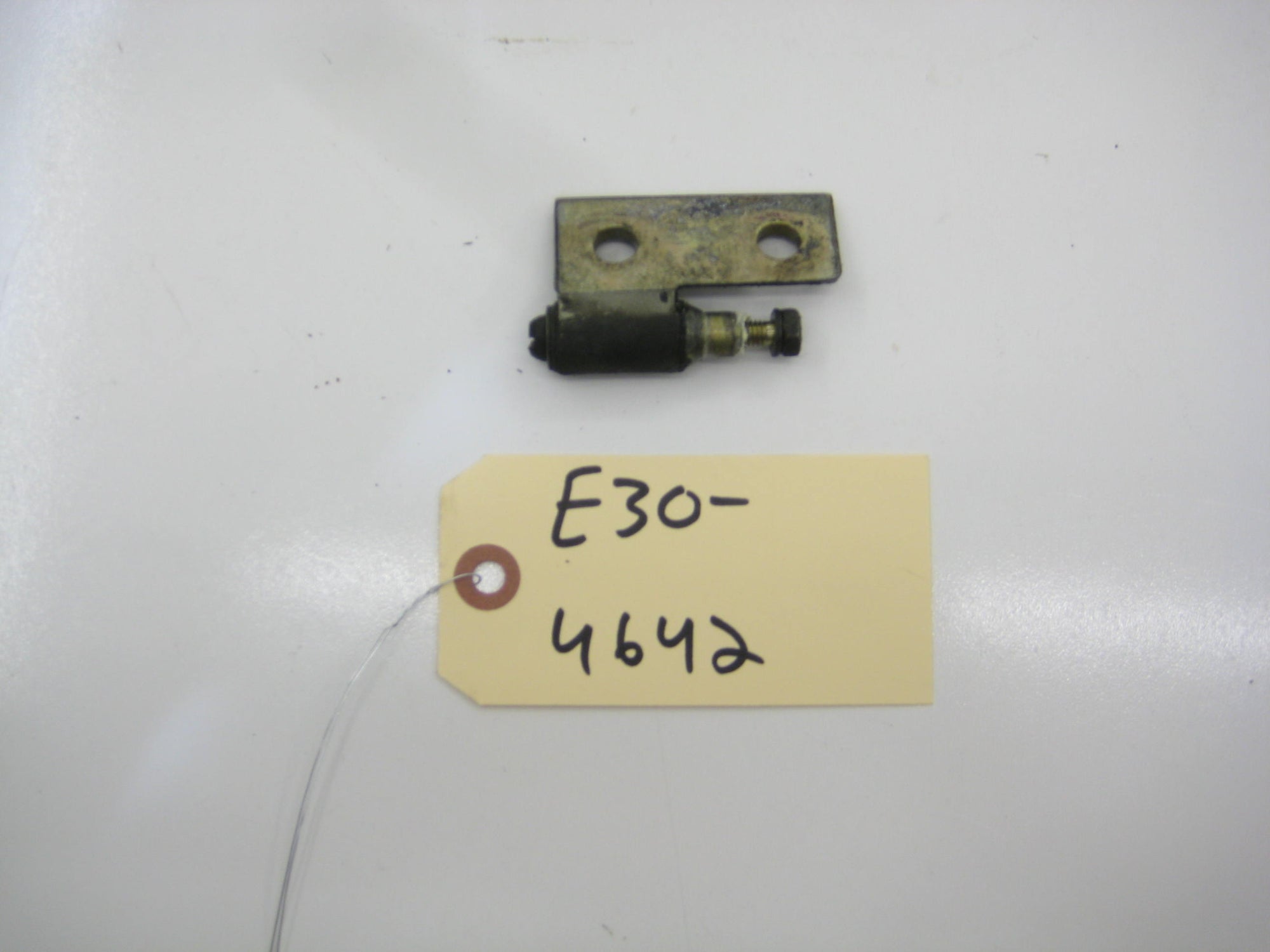 E30 Sedan Driver Rear Upper Hinge