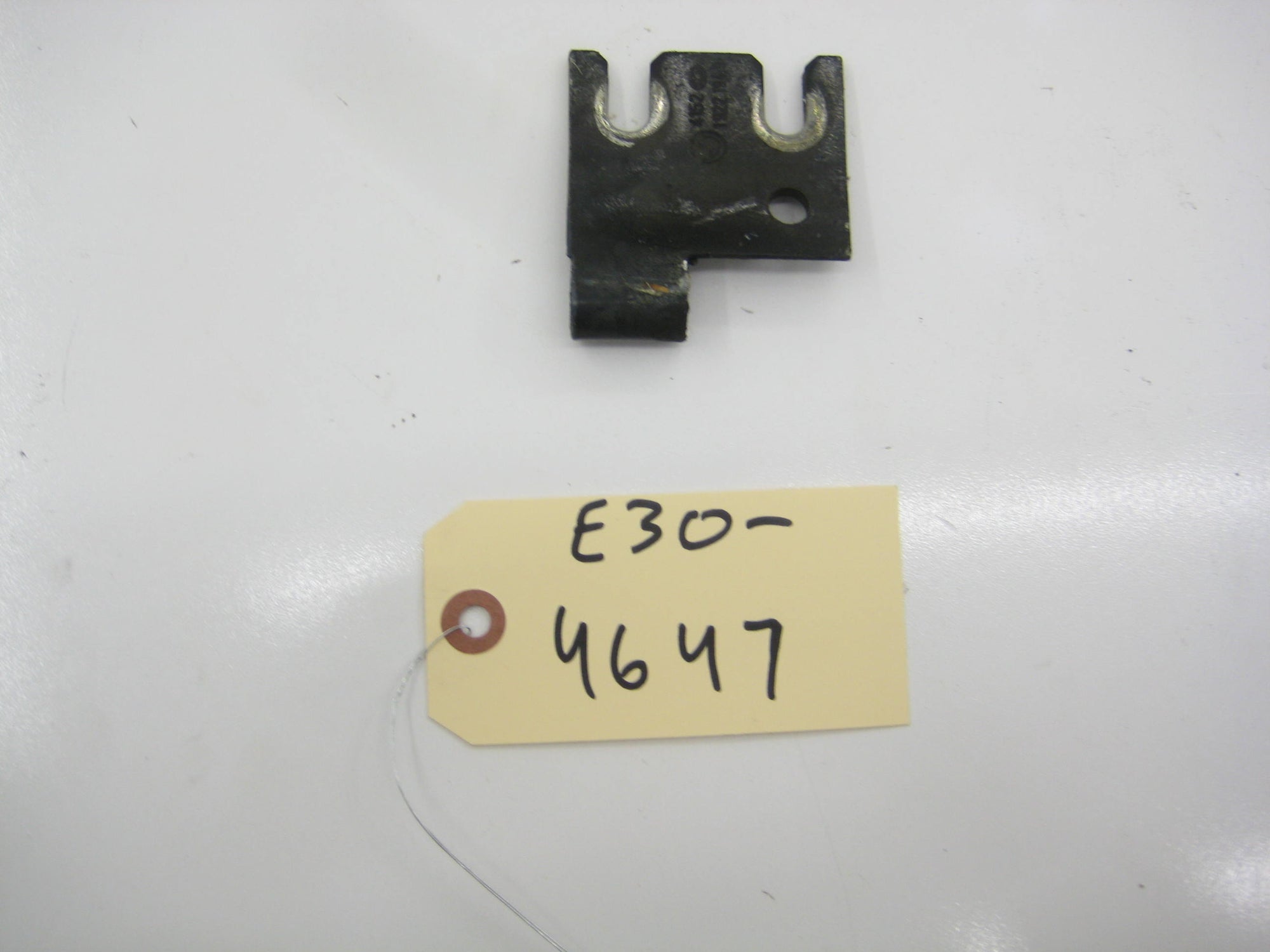 E30 Sedan Passenger Rear Lower Hinge
