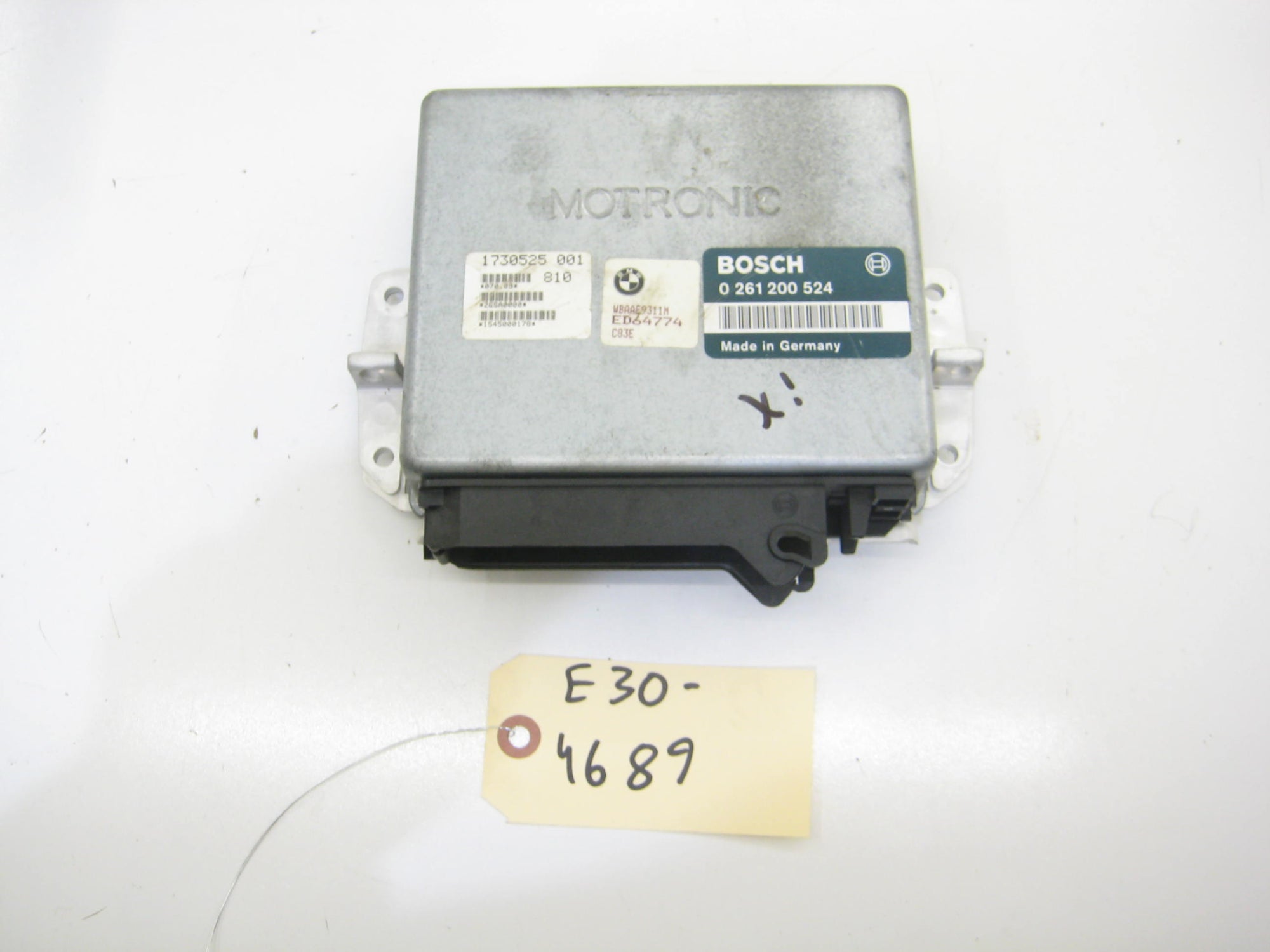 0 261 200 524 IX M20B25 DME