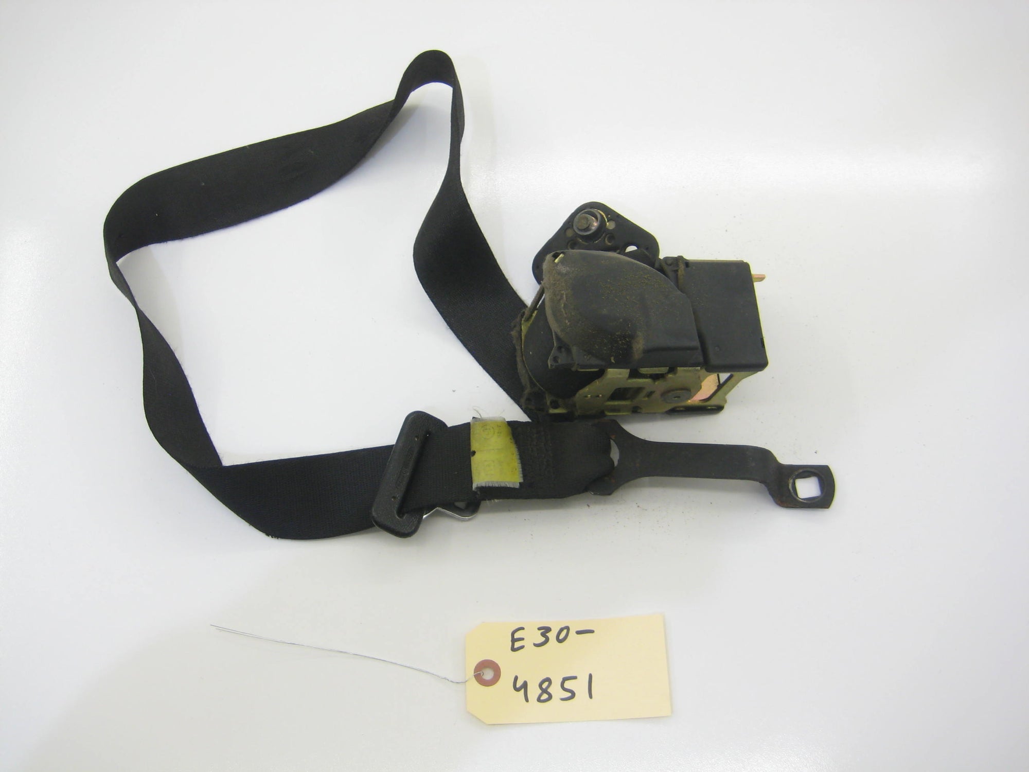 Front Sedan Seat Belt