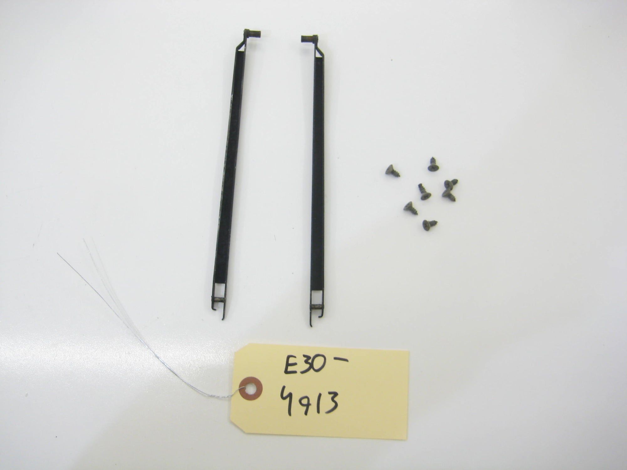 Sunroof Wind Deflector Lift Rods