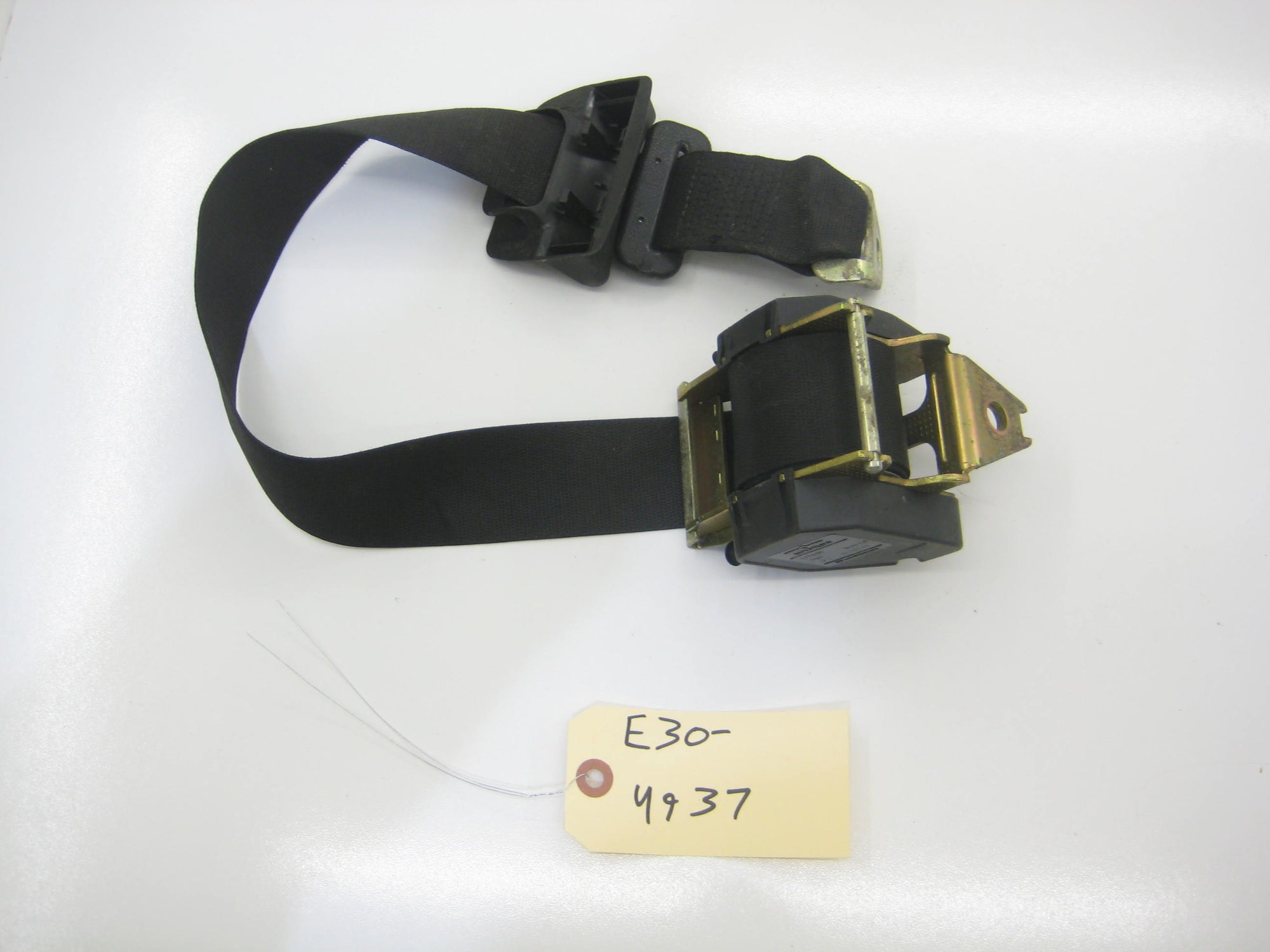 Rear Drivers Left Side Seat Belt
