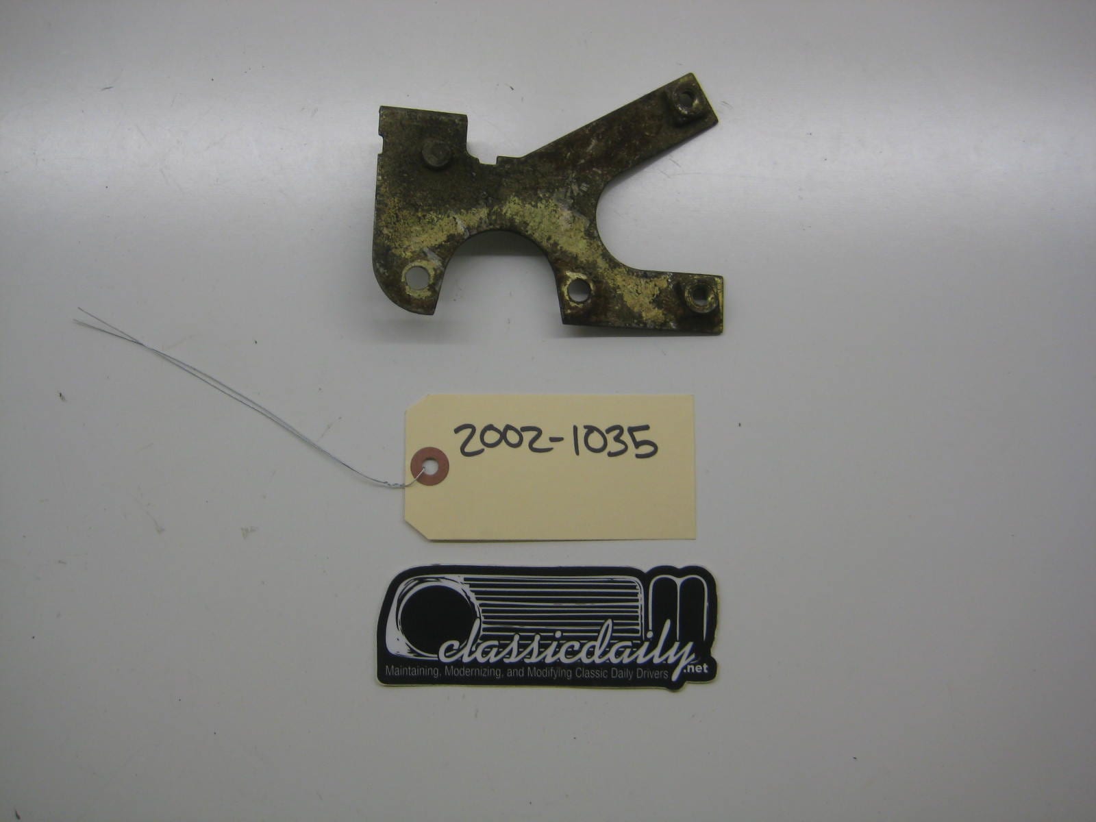 bmw 2002 2002tii e10 brake master cylinder support bracket