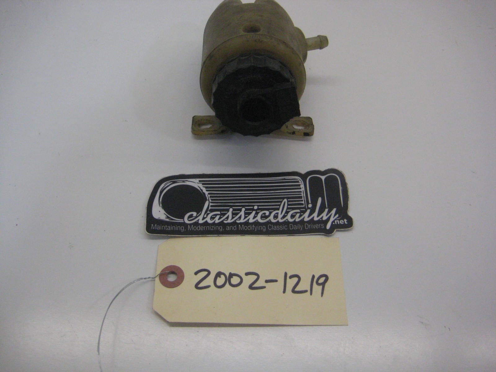 bmw 2002 2002tii e10 brake fluid reservoir tank