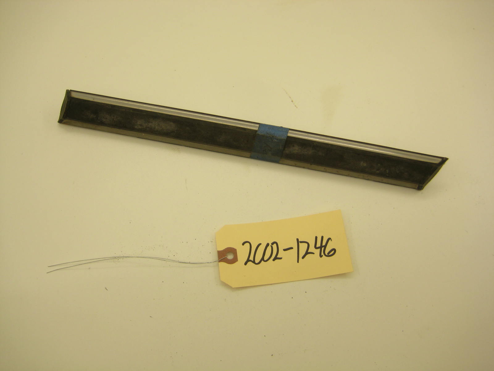 bmw 2002 2002tii e10 right rear lower bump trim