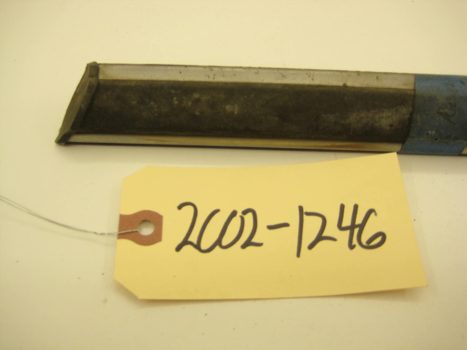bmw 2002 2002tii e10 right rear lower bump trim