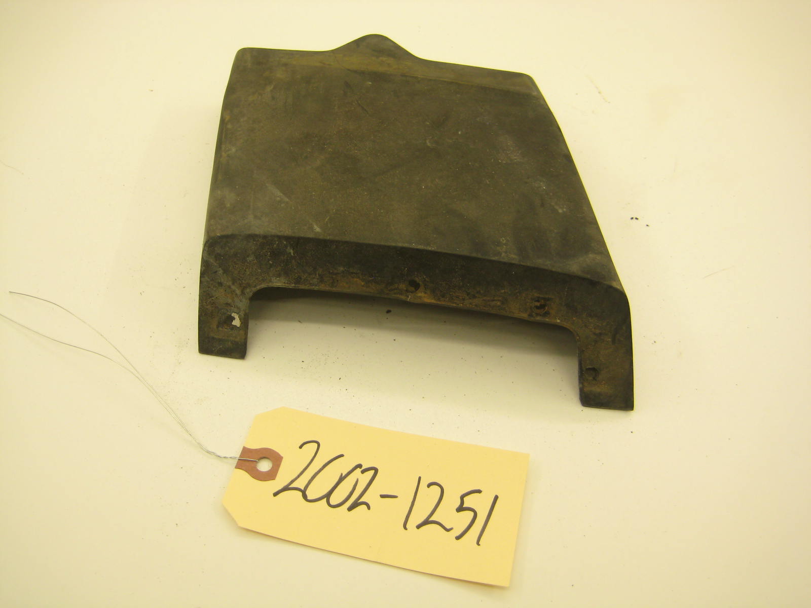 bmw 2002 2002tii e10 bumper shock cover 4