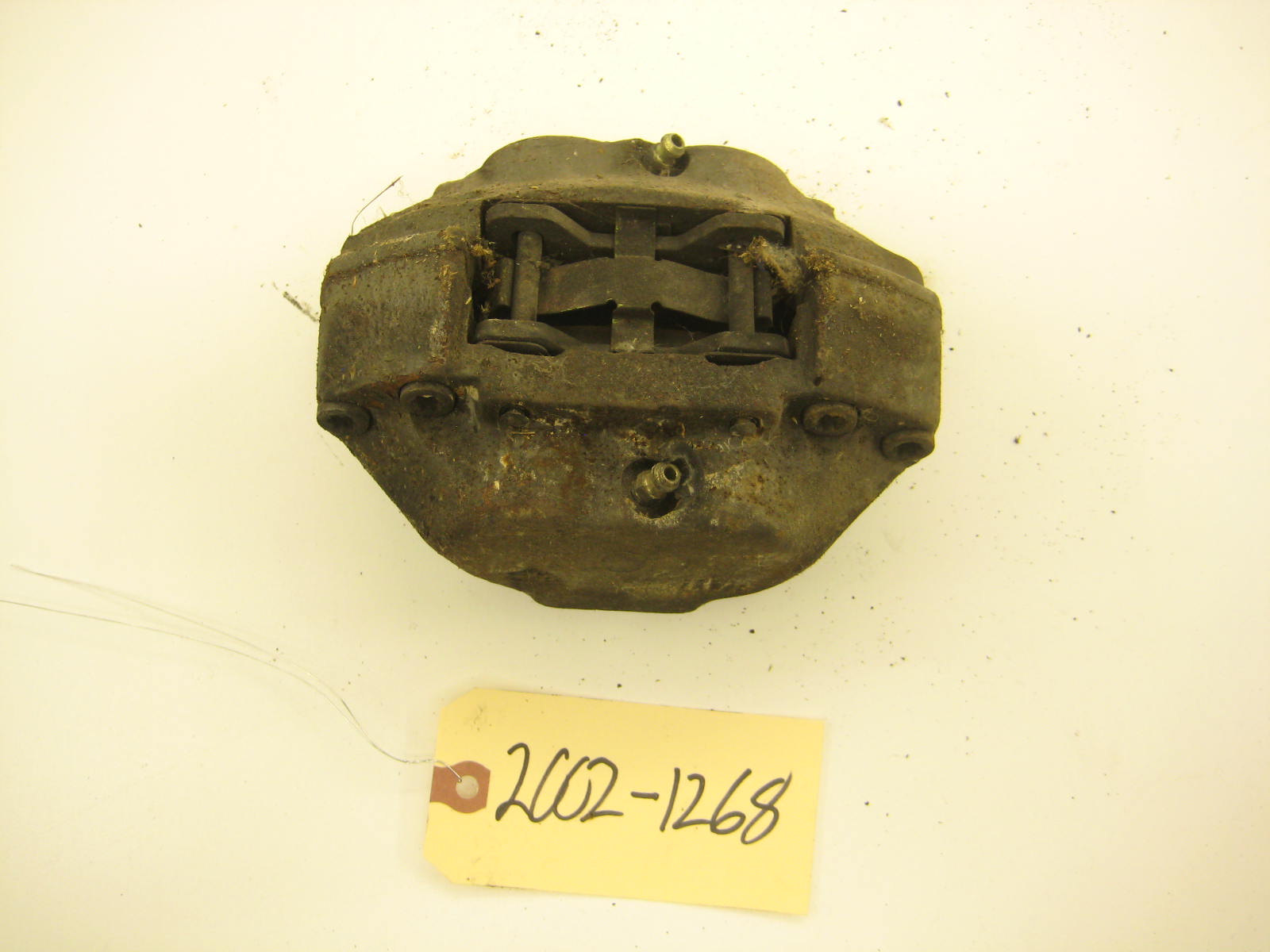 bmw 2002 2002tii e10 front driver left caliper