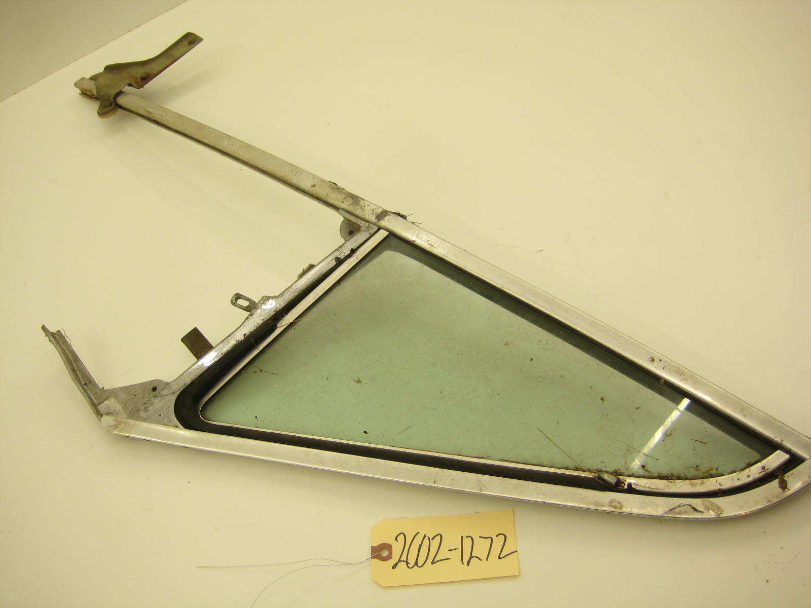bmw 2002 2002tii e10 passenger right vent window 2