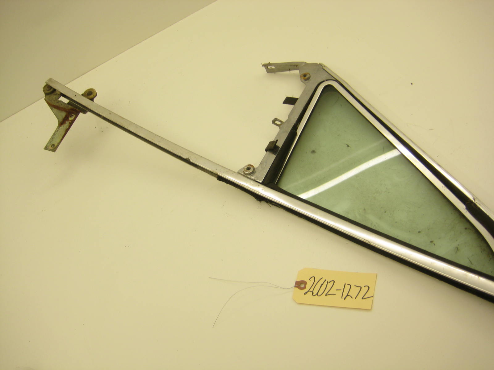 bmw 2002 2002tii e10 passenger right vent window 2