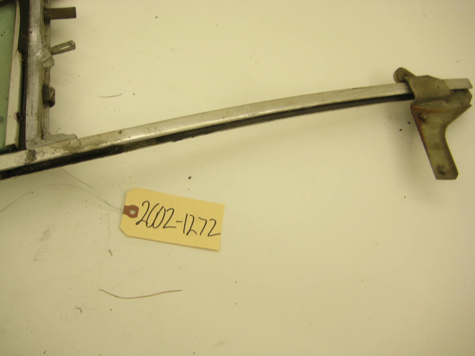 bmw 2002 2002tii e10 passenger right vent window 2