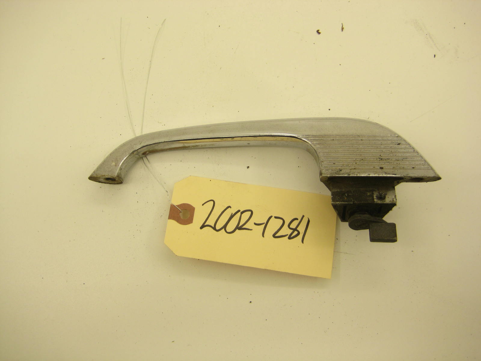 bmw 2002 2002tii e10 passenger right exterior door handle 2