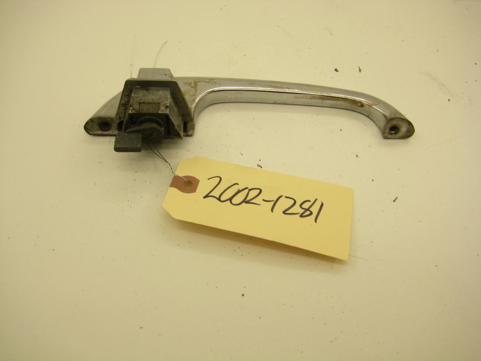 bmw 2002 2002tii e10 passenger right exterior door handle 2